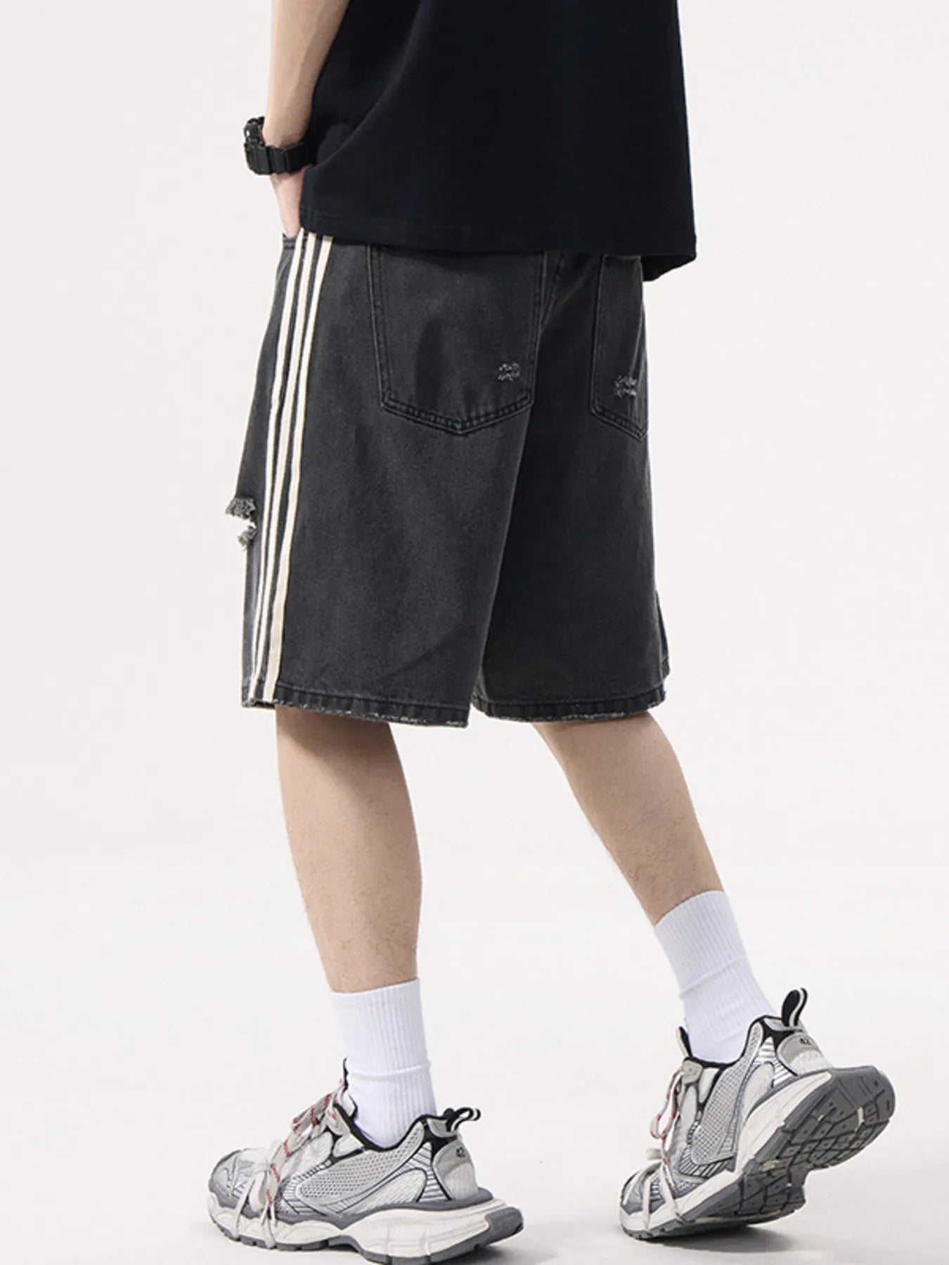 Men's Distressed Side Striped Denim Shorts - Fashorio