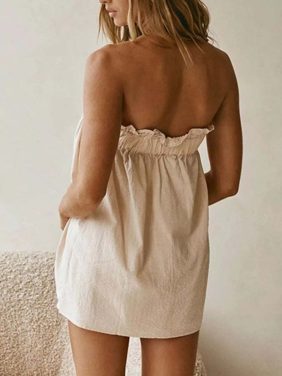 High waisted skirt styled separately