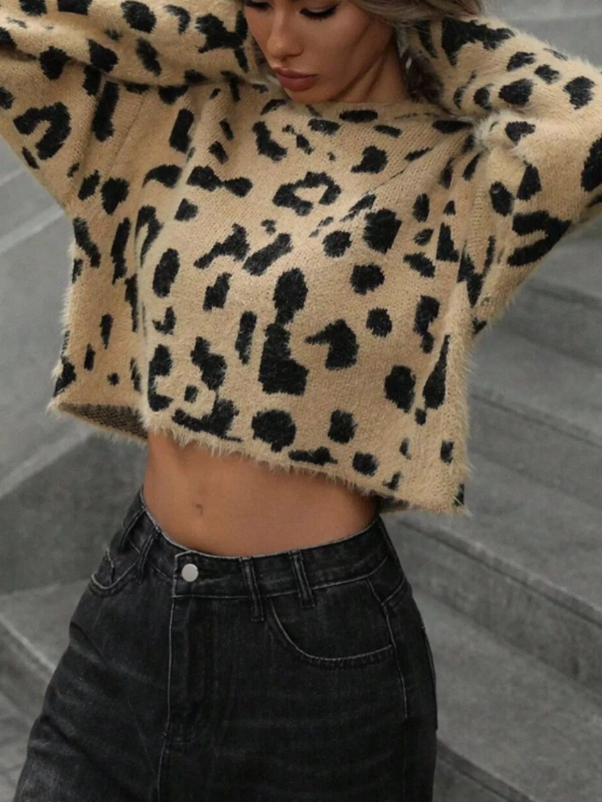 Leopard print cropped sweater detail