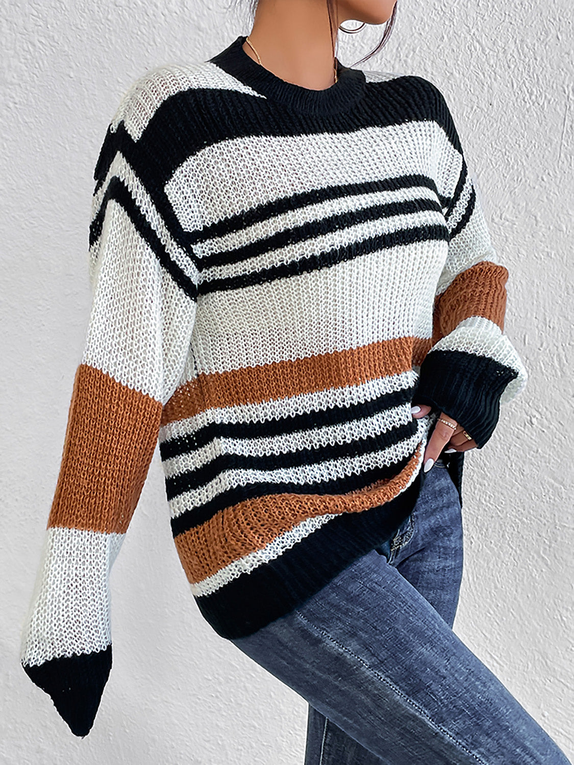 Striped Round Neck Sweater - Fashorio