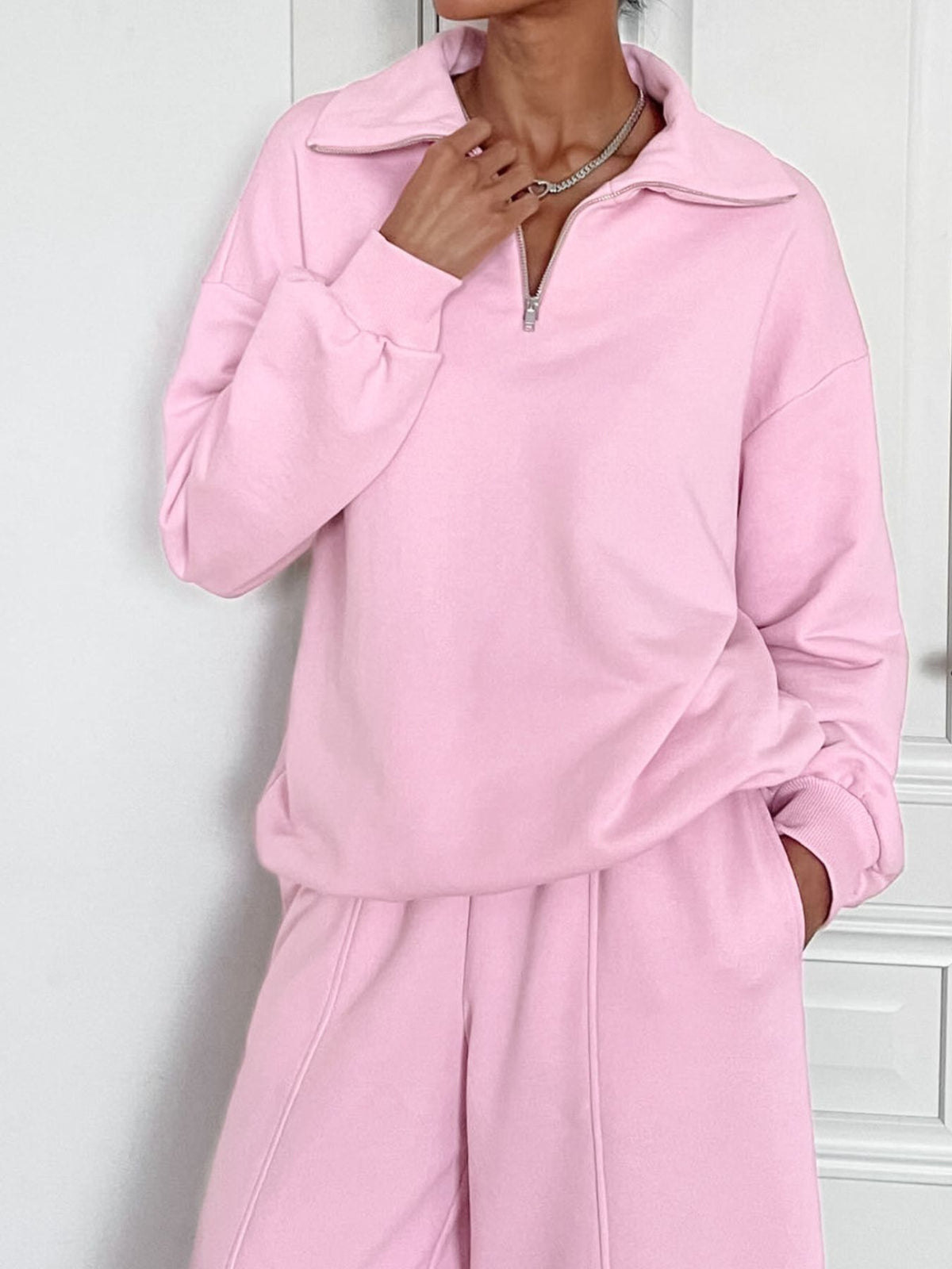 Long sleeve top and pants matching lounge set detail