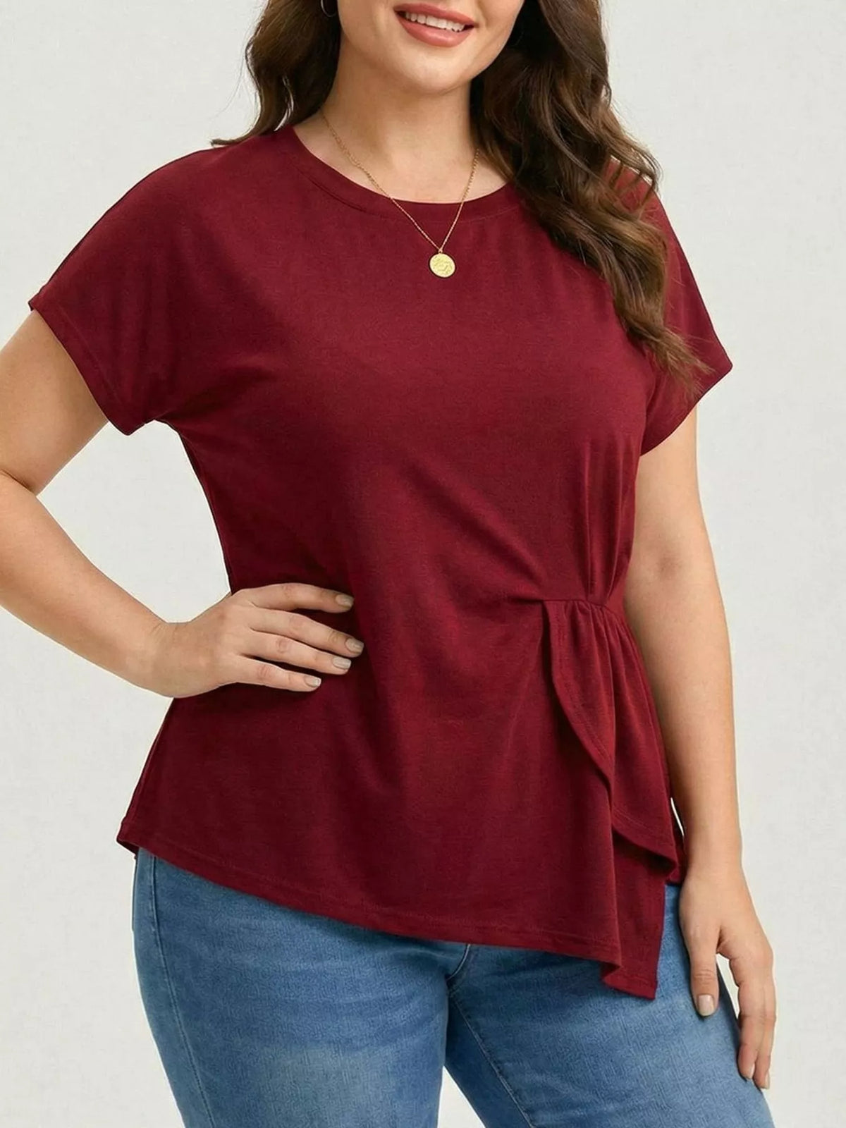 Ruffle hem t-shirt burgundy detail close up