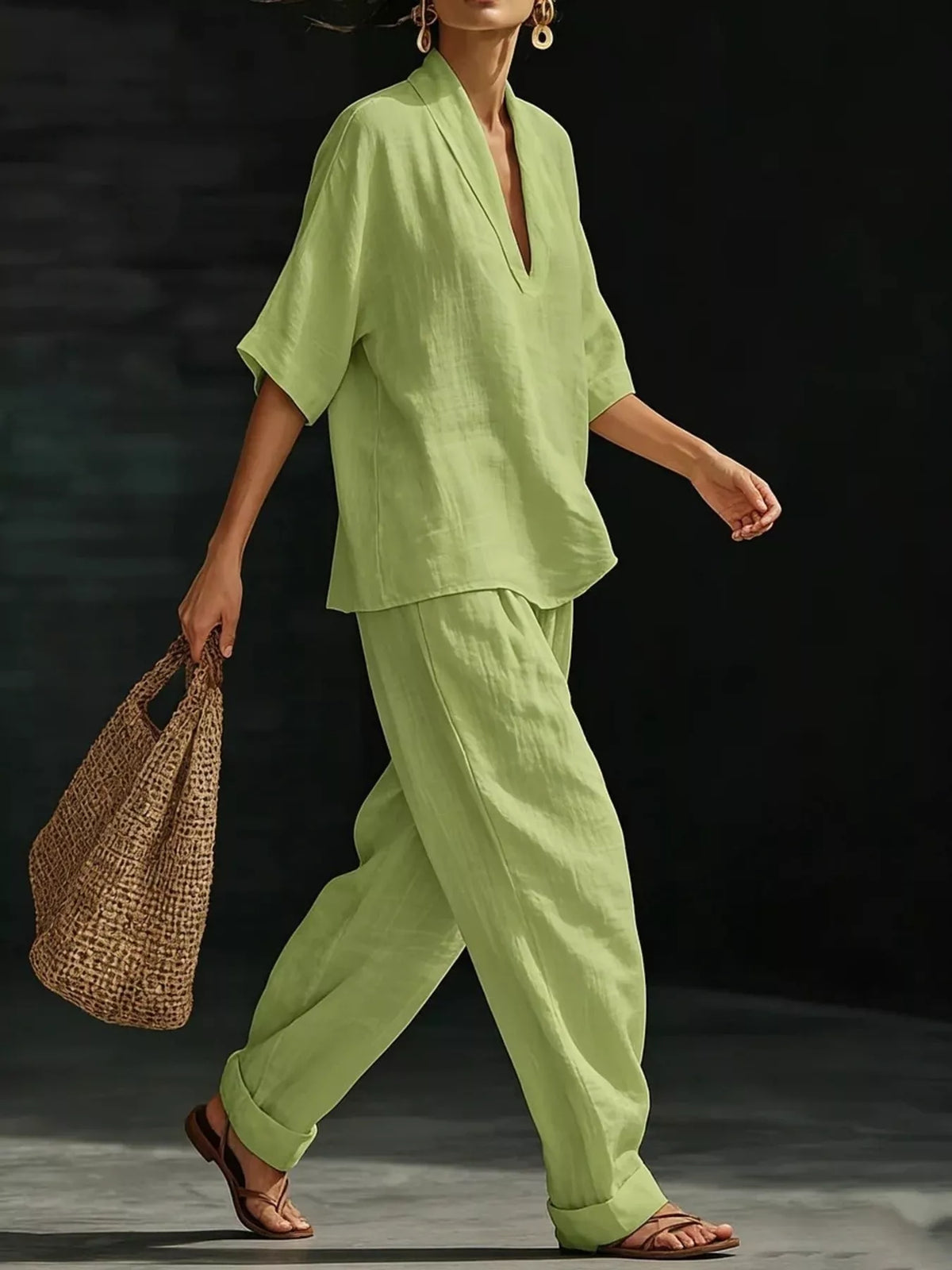 Relaxed pants from coordinated two piece set
