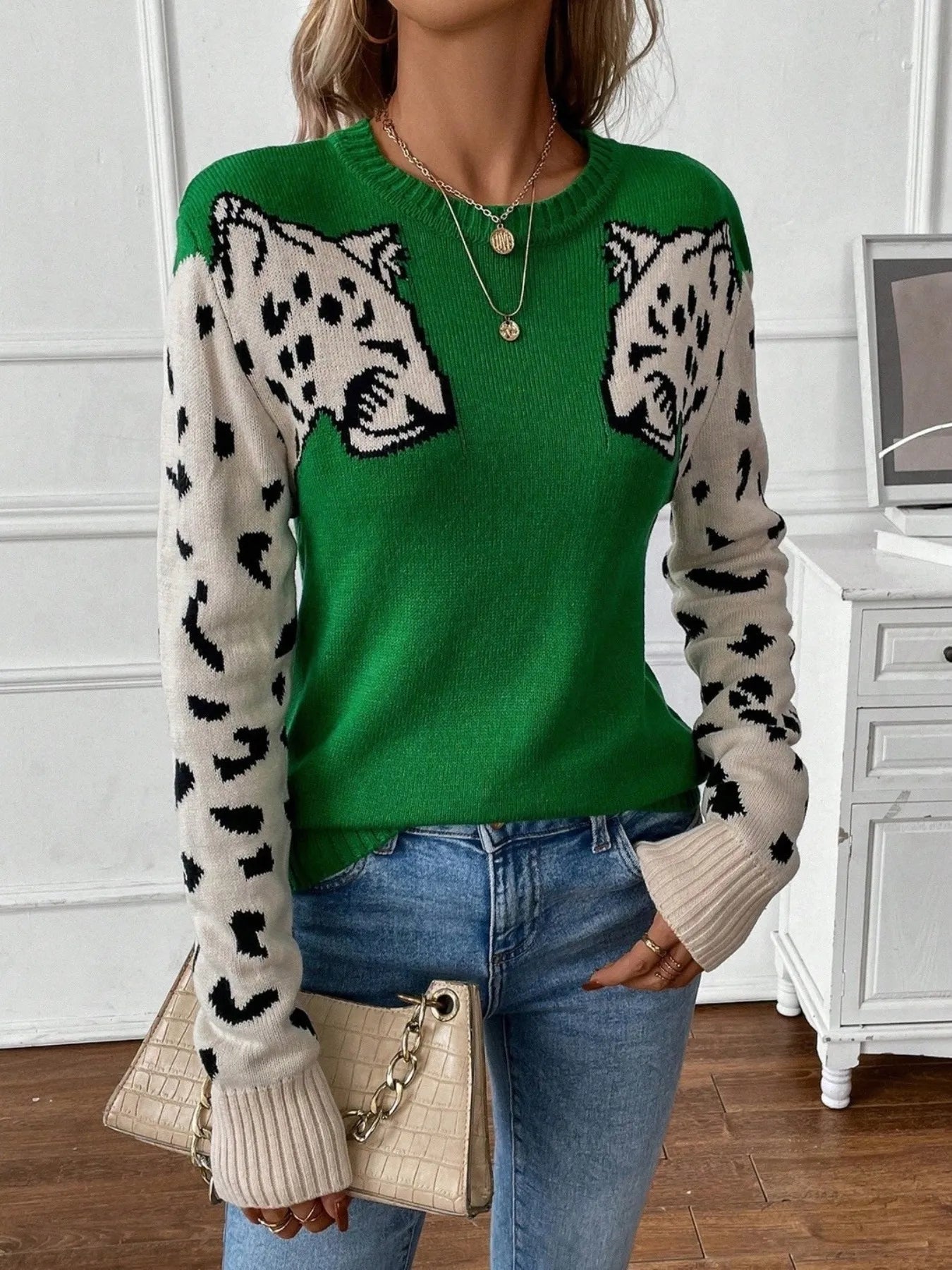 Leopard Round Neck Sweater - Fashorio