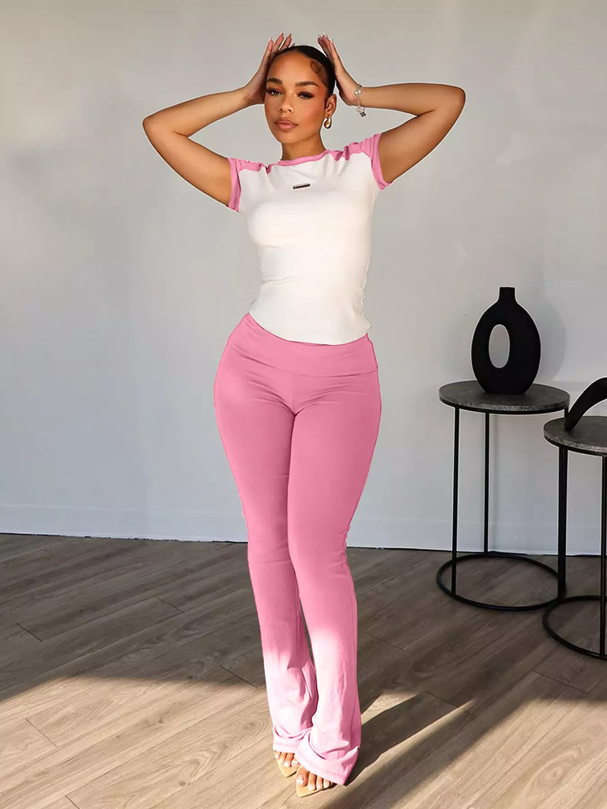 Contrast short sleeve tee and pants set front view
