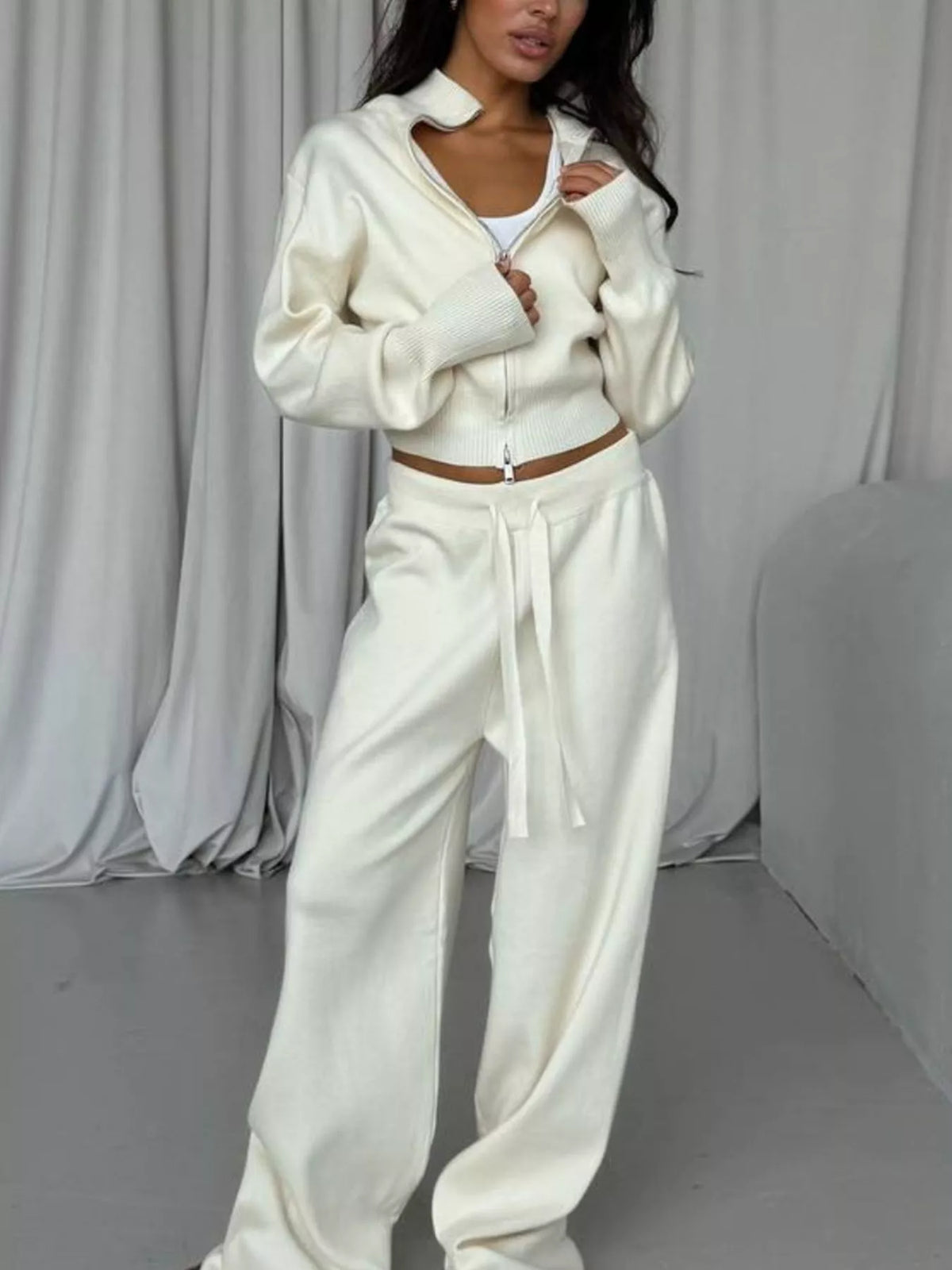 Zip up two piece pants set side view