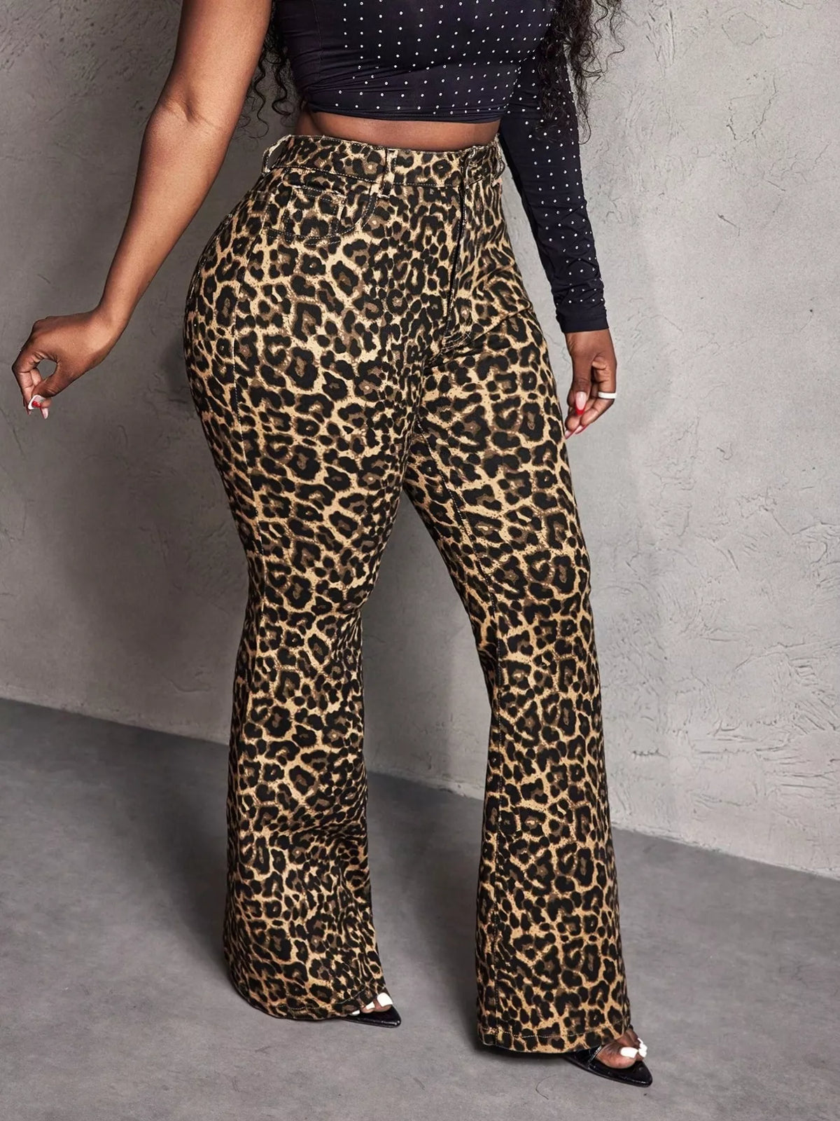 Leopard print wide leg pants high waist detail