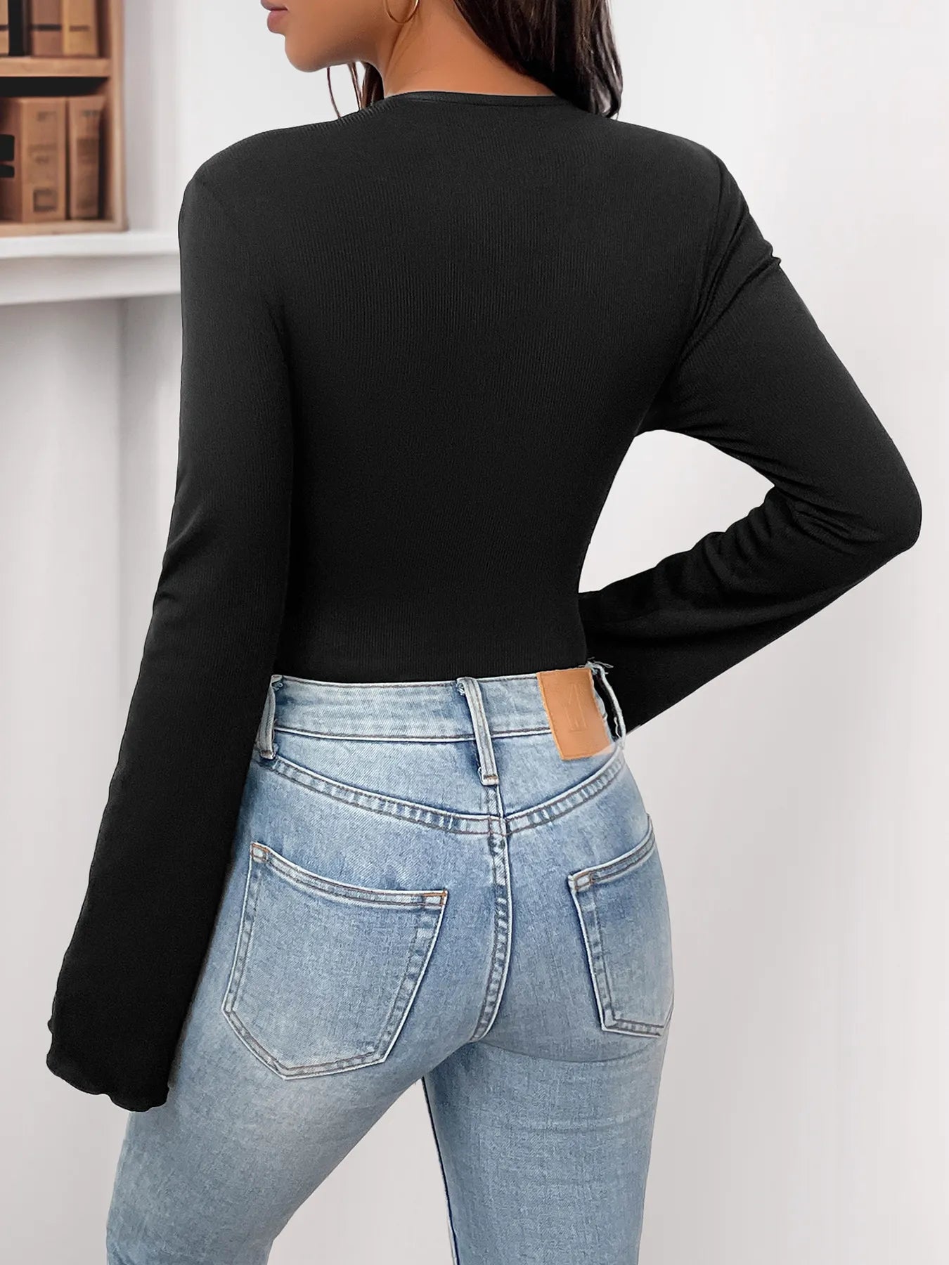 Flower Round Neck Long Sleeve Bodysuit - Fashorio