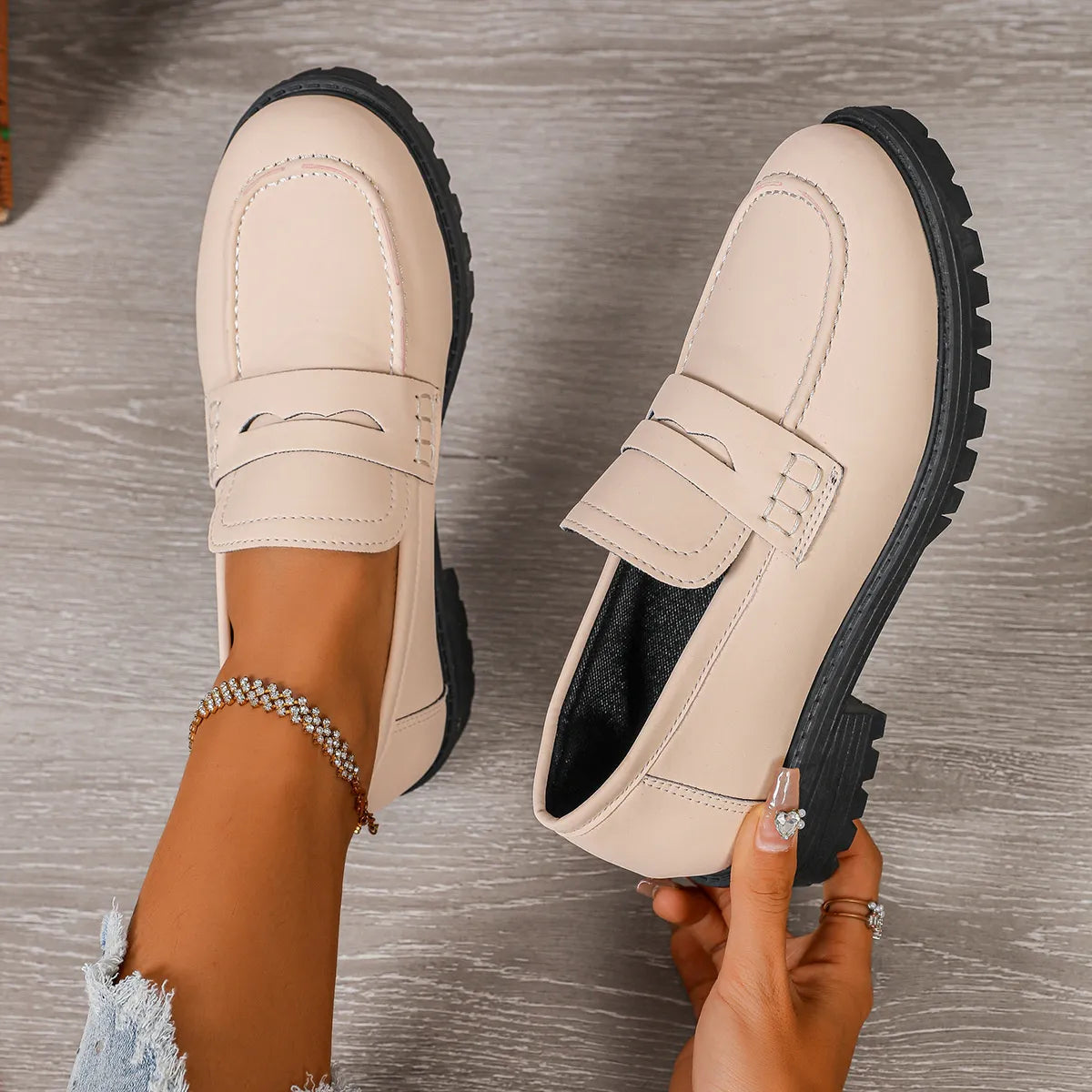 Round Toe Block Heels Loafers Beige - Fashorio
