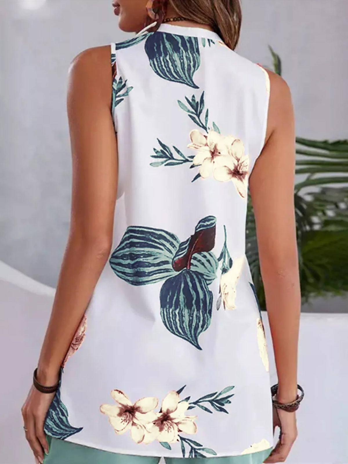 Floral Print Sleeveless Top and Shorts Set, view 8