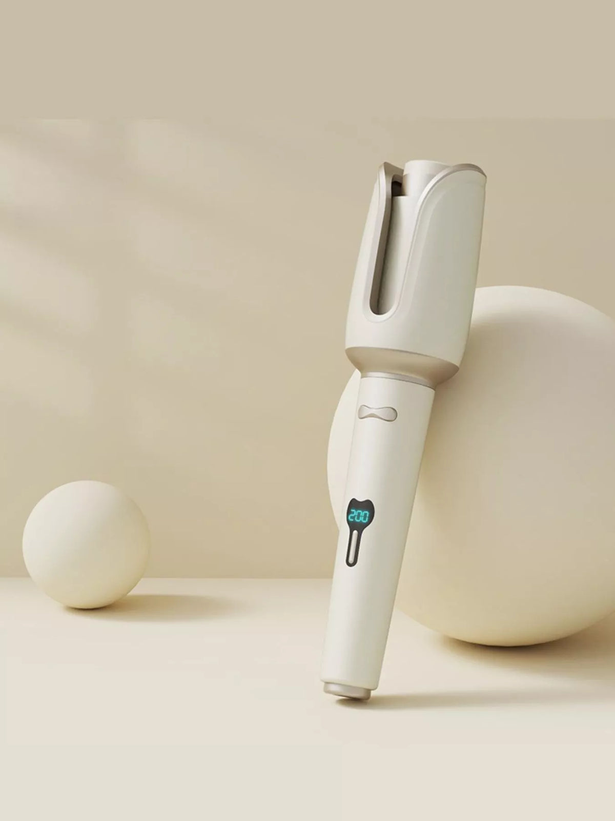 Curling iron creating a curl