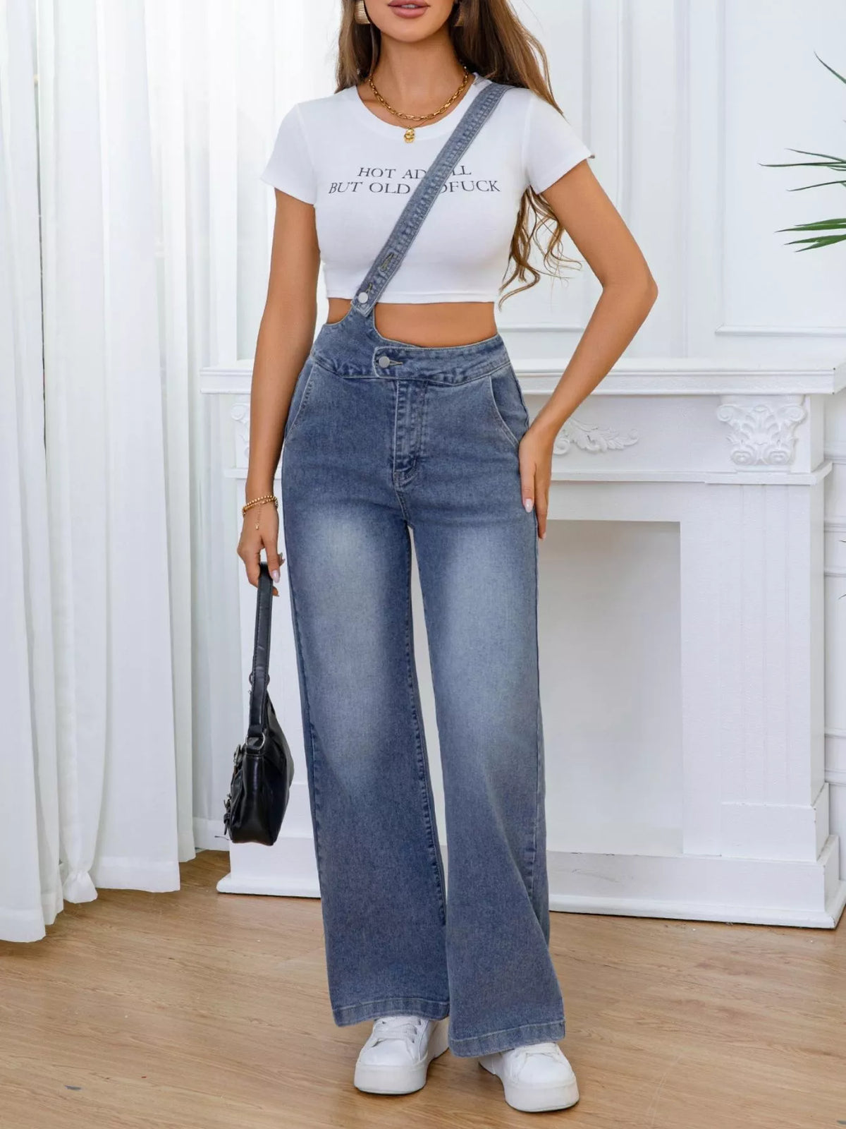 Wide leg overalls pocket detail