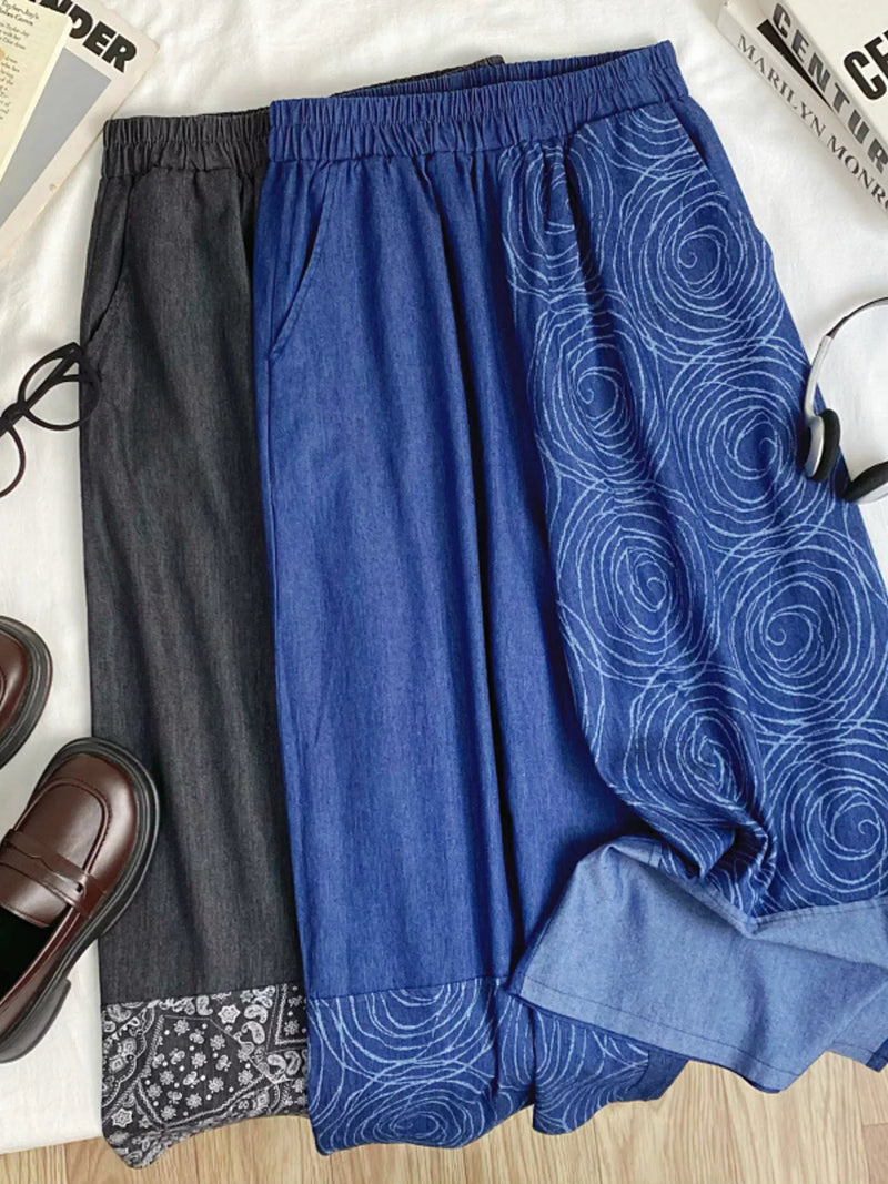 Elastic waist printed denim jeans front view