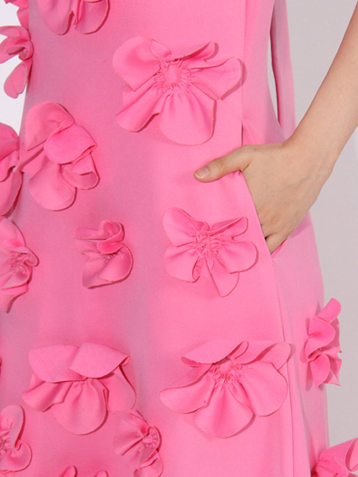 Sleeveless floral applique maxi dress in pink, full length styling