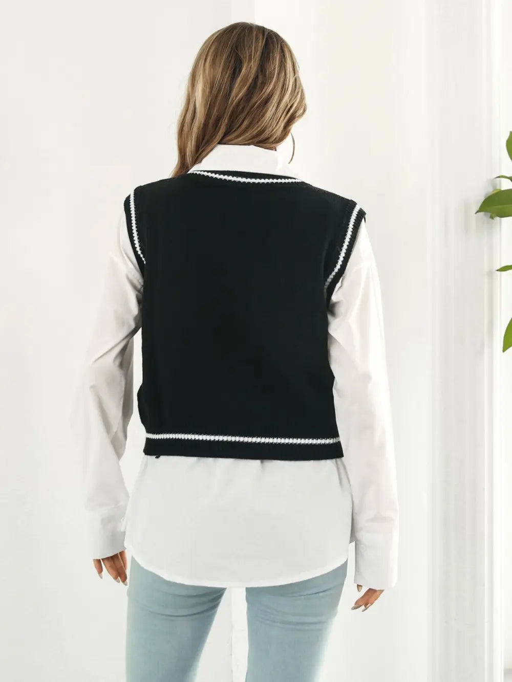 Skull Contrast V Neck Sweater Vest in Black and Blush back view