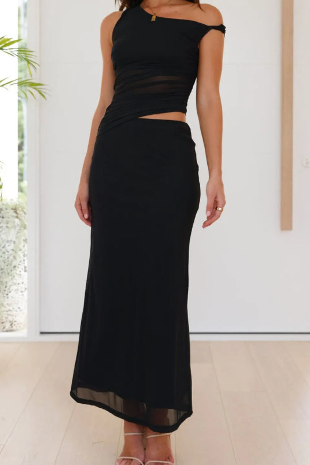 Maxi dress waist cutout detail