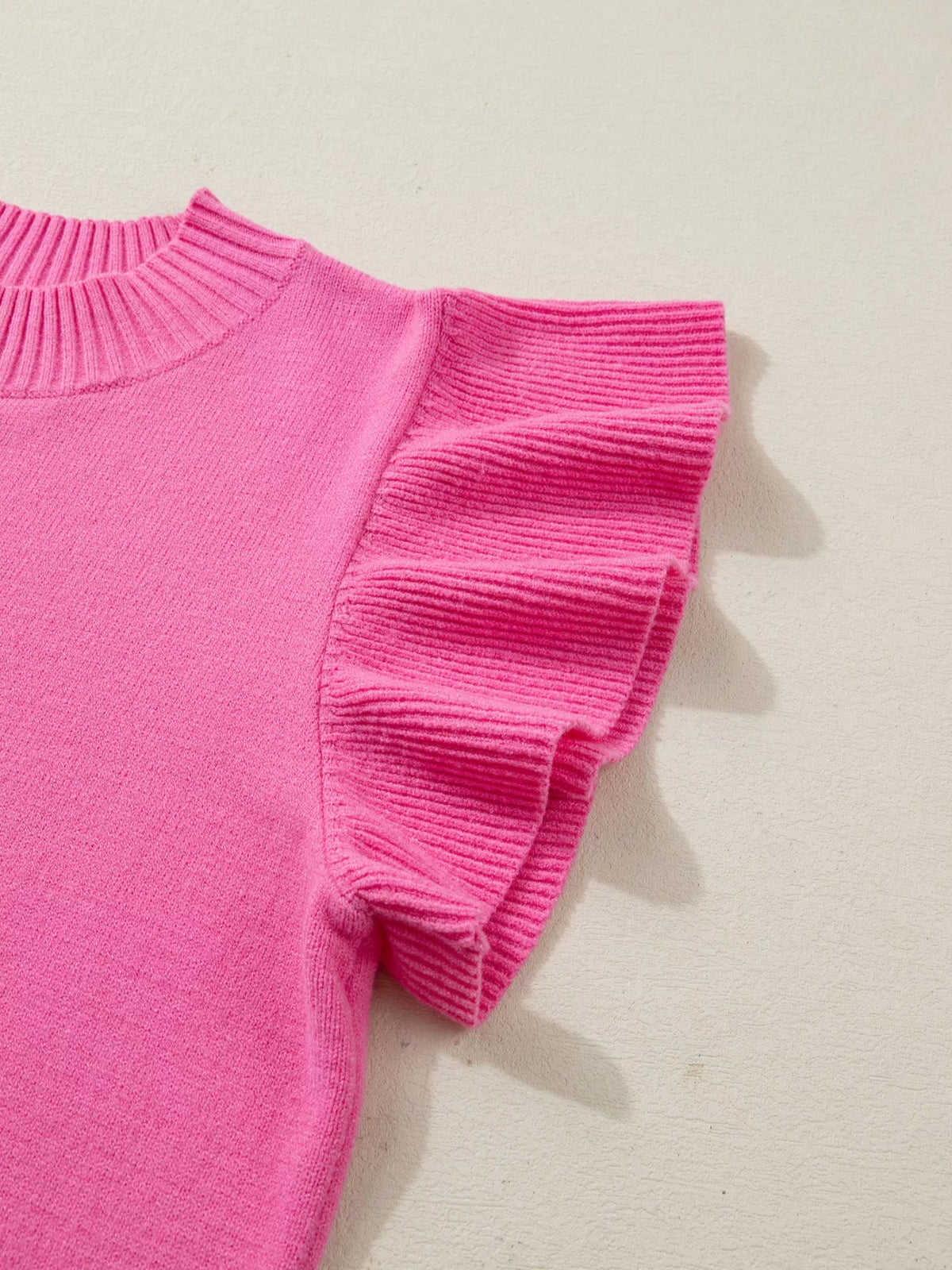 Feminine fuchsia round neck sweater full look