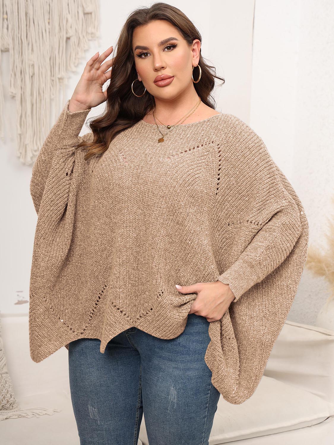 Plus Size Round Neck Batwing Sleeve Sweater - Fashorio