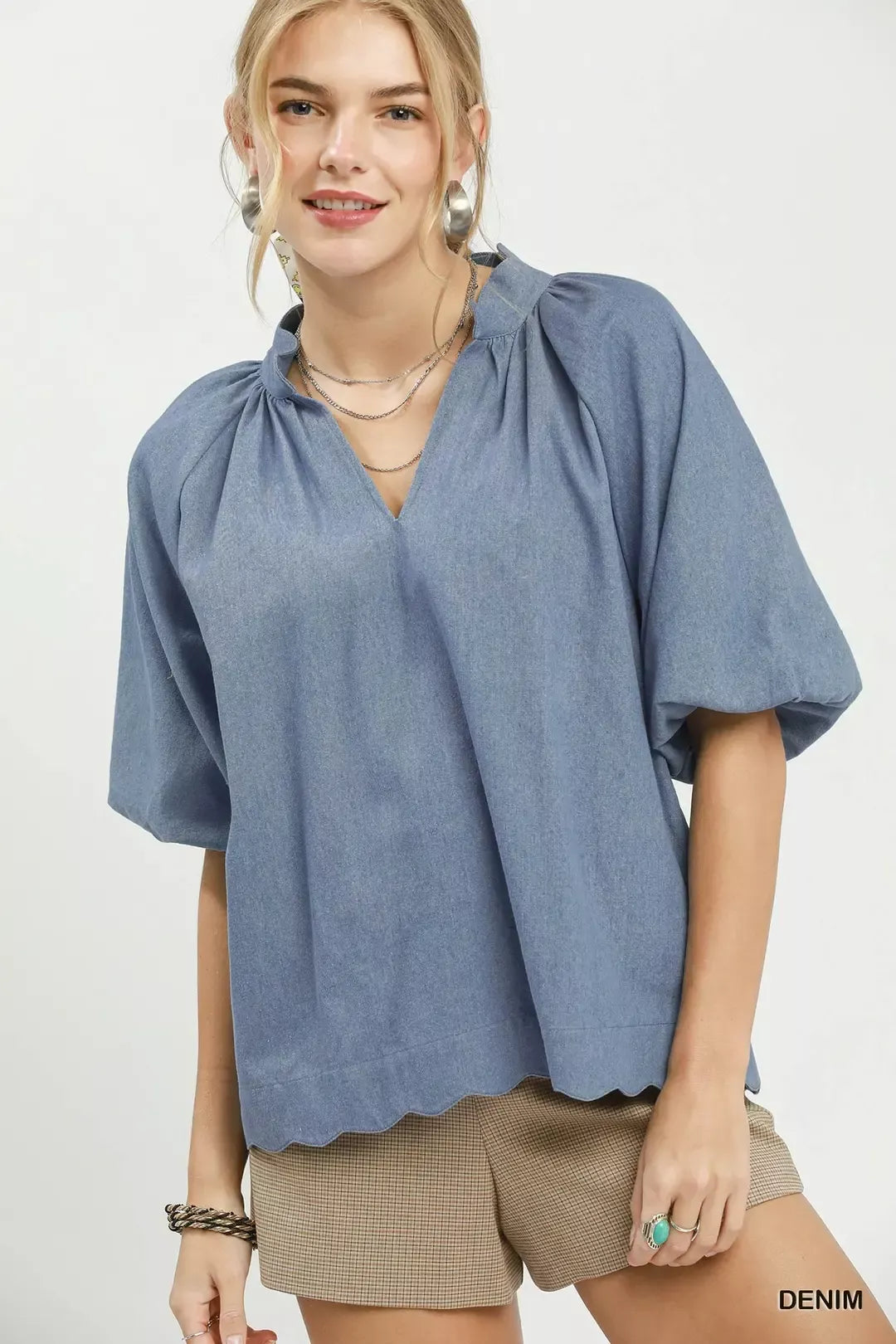 Umgee denim chambray scallop hem puff sleeve top, front view