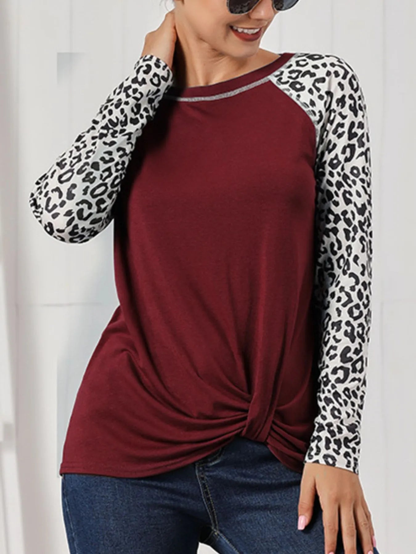 Leopard Print Raglan Sleeve Twist Hem T-Shirt - Fashorio