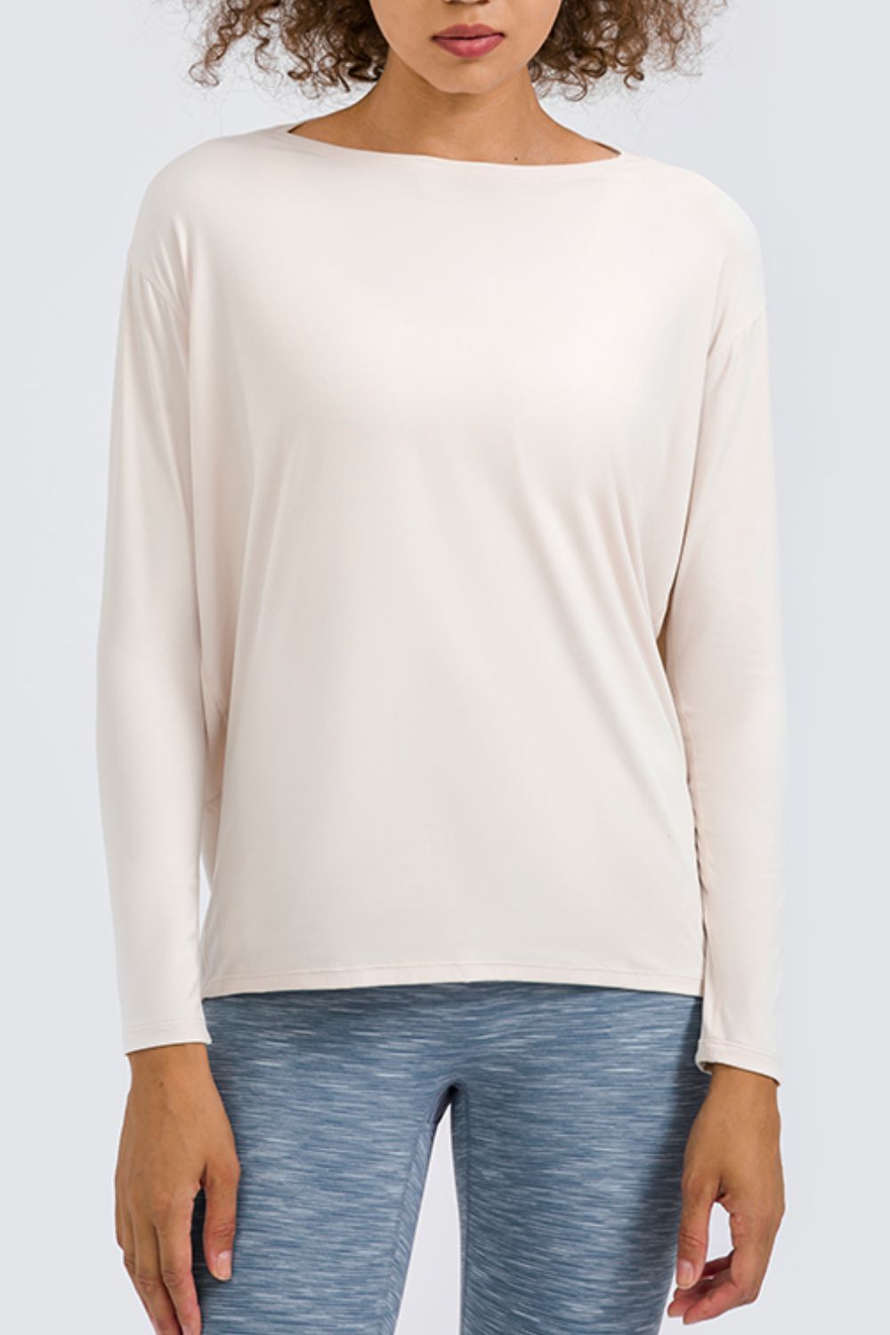 Loose fit active pullover top fabric detail