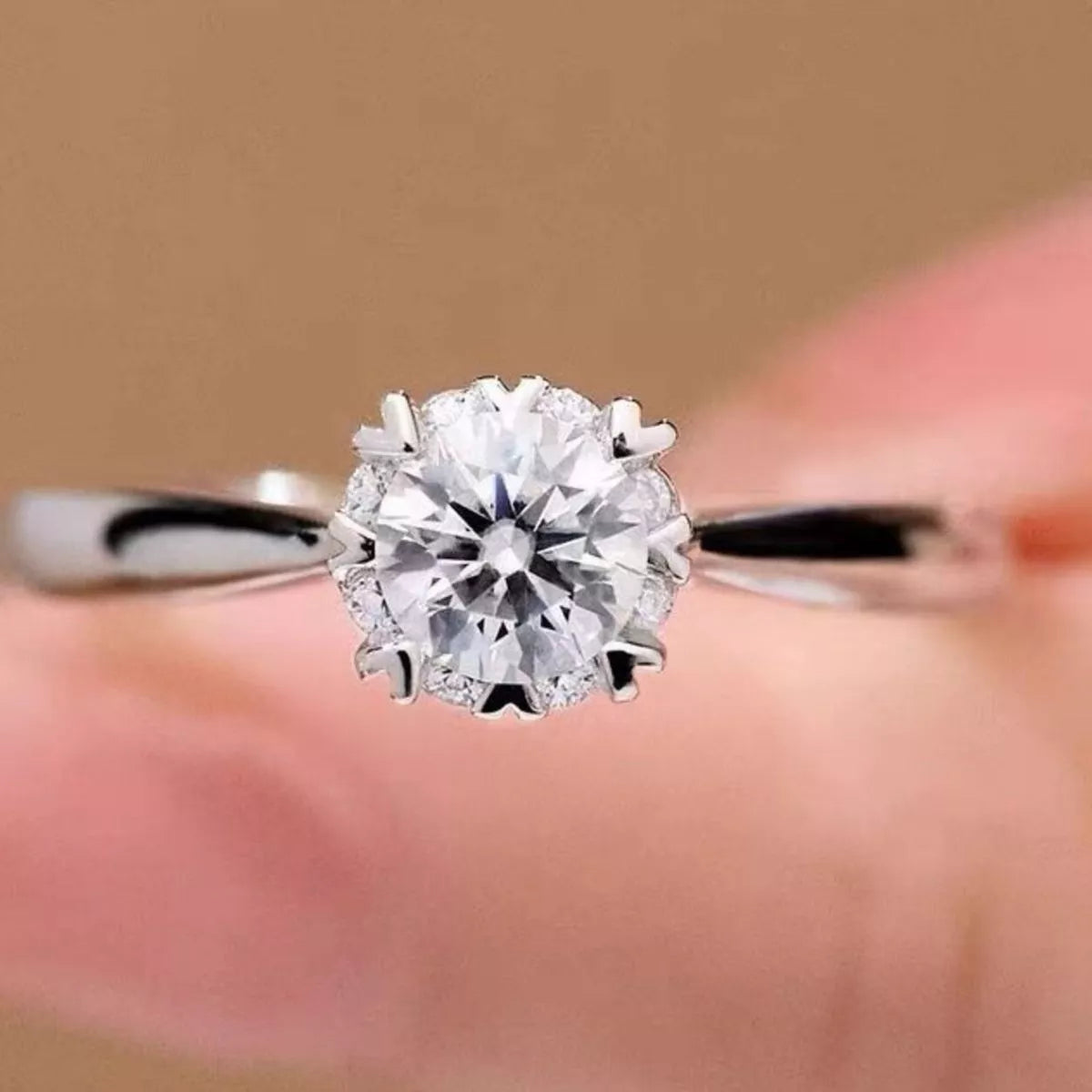 Open band detail showing adjustable ring design