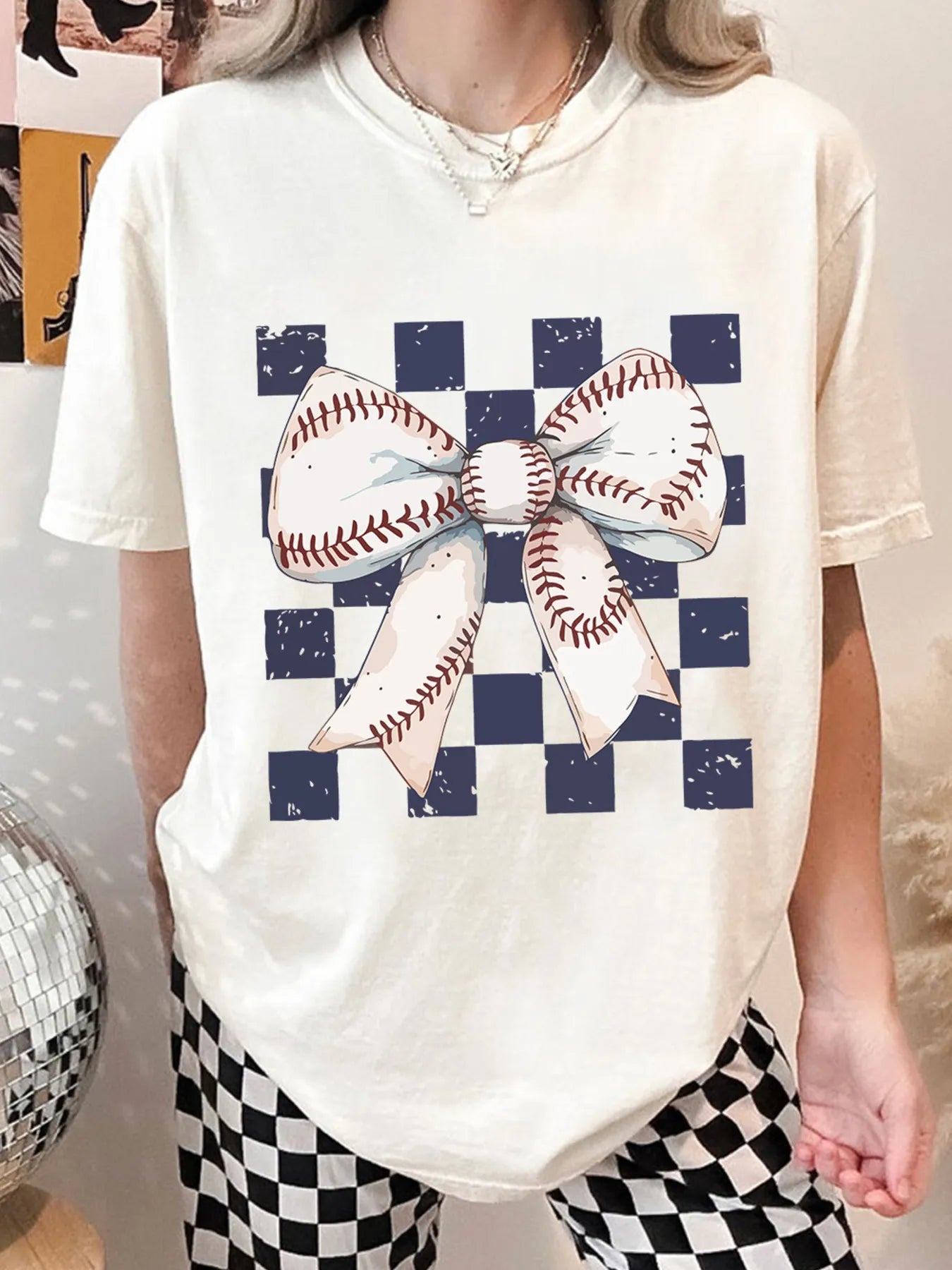 Checkered Bowknot Graphic Crew Neck T Shirt White - Fashorio