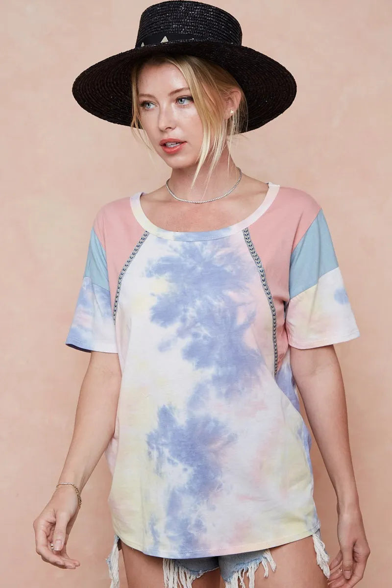 Tie dye short sleeve top shoulder detail