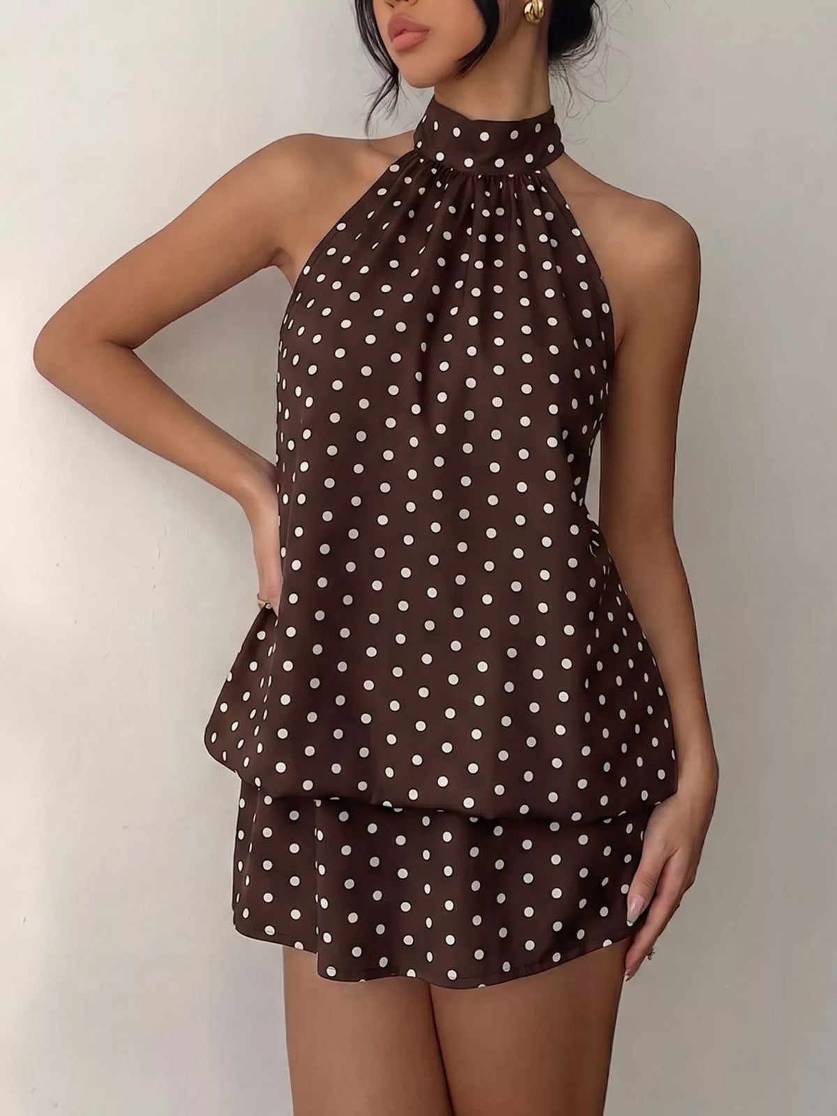 Polka dot dress shoulder detail