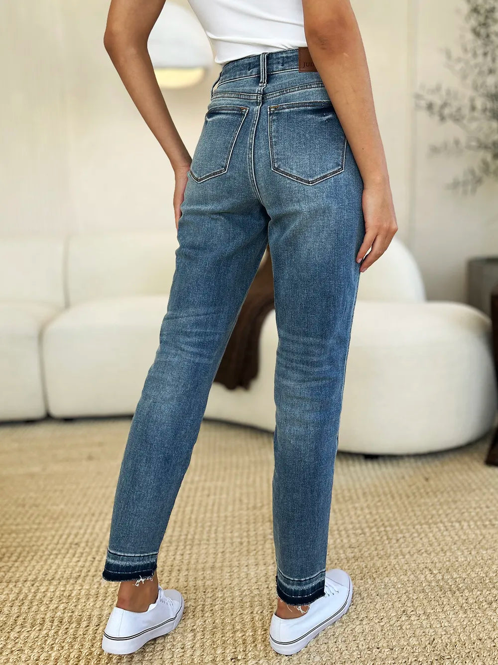 Release hem jeans side profile view
