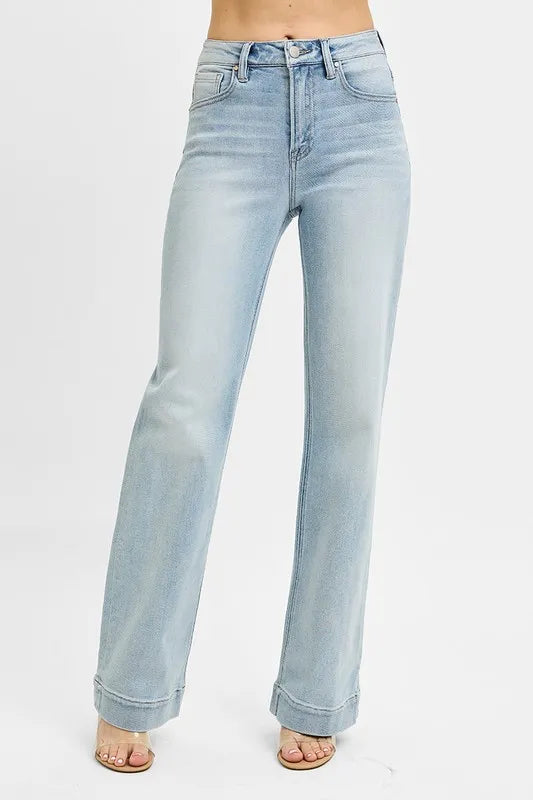 RISEN light denim straight jeans pocket detail