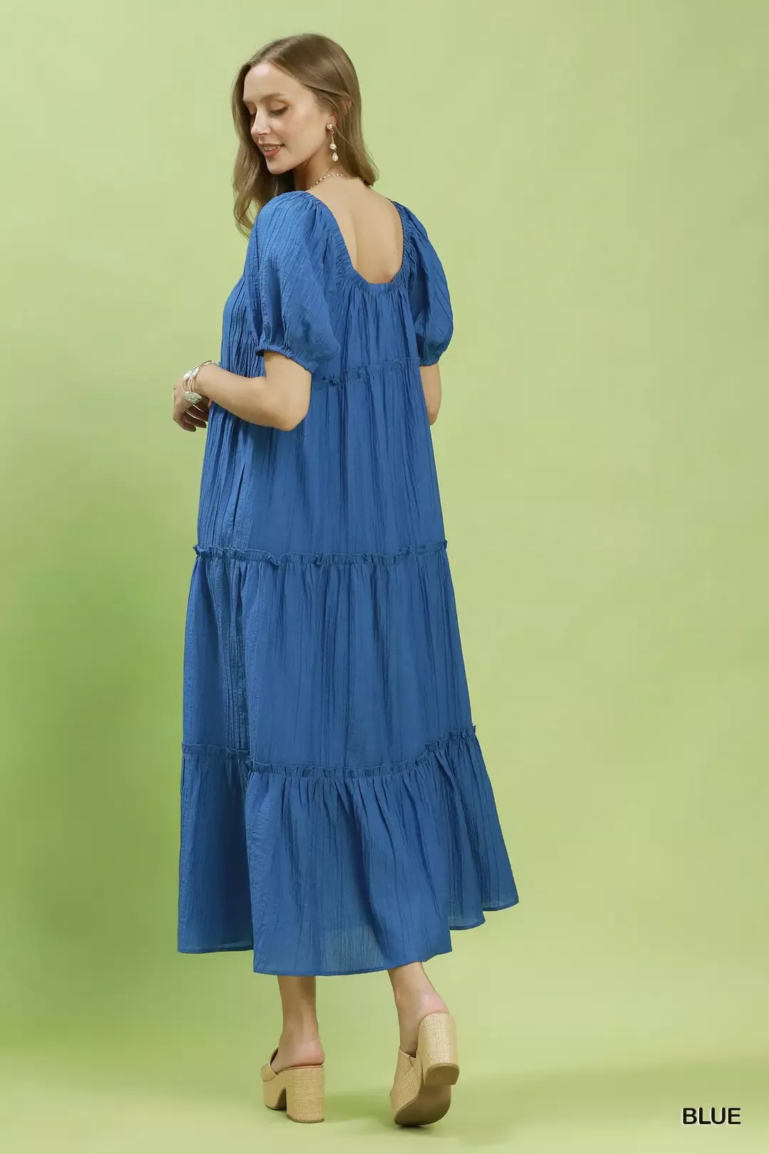 Textured Tiered Midi Dress detail