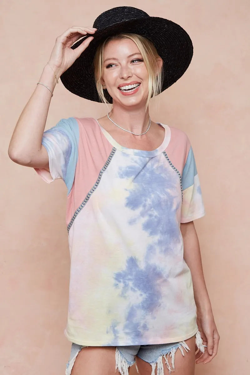 Tie dye top neckline detail close up