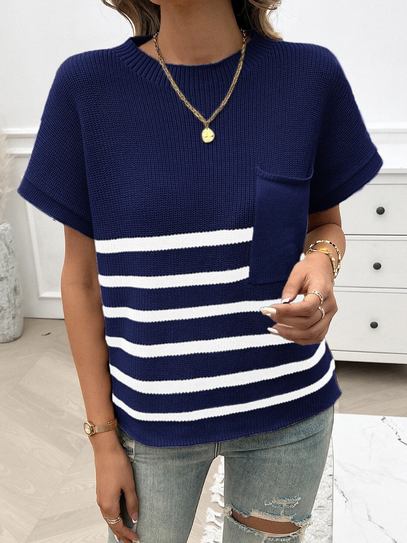 Striped Round Neck Short Sleeve Sweater - Fashorio