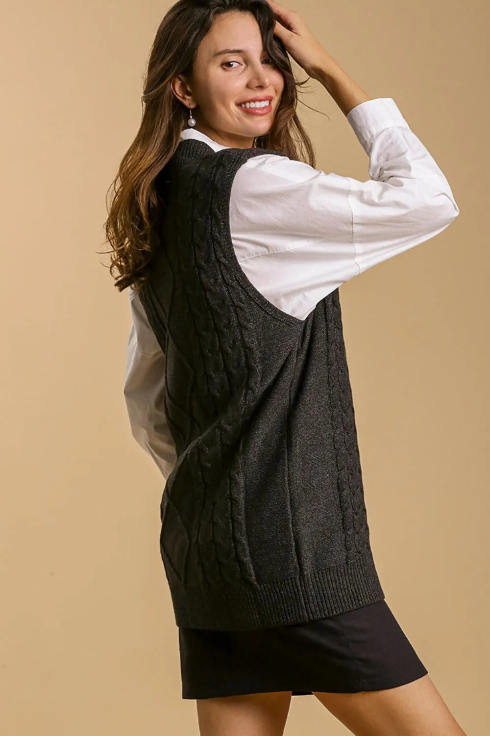 Cable Knit V Neck Sweater Vest Plus Size in Black back view