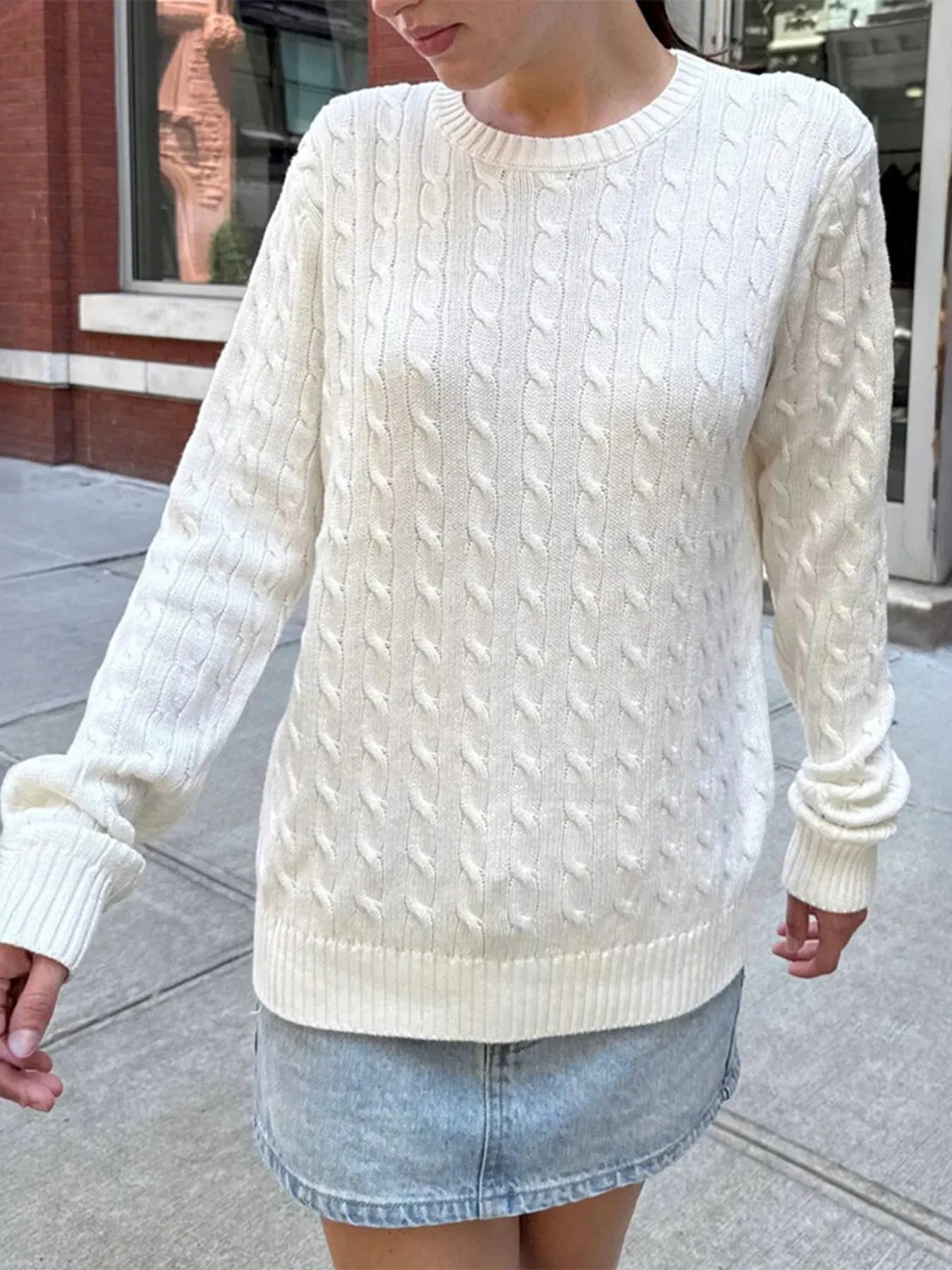Cable-Knit Round Neck Pullover Sweater - Fashorio