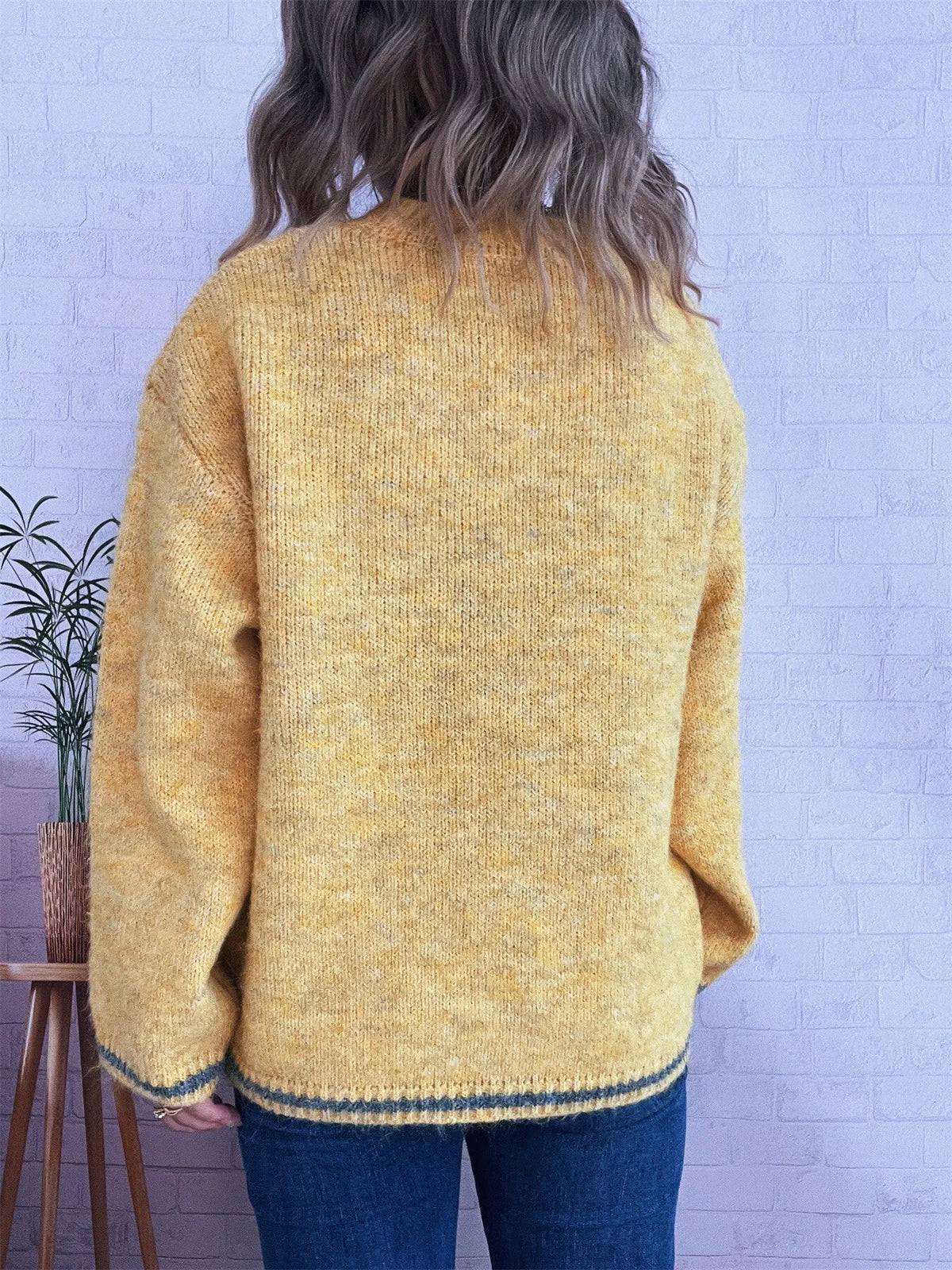 Contrast trim round neck oversized sweater side view