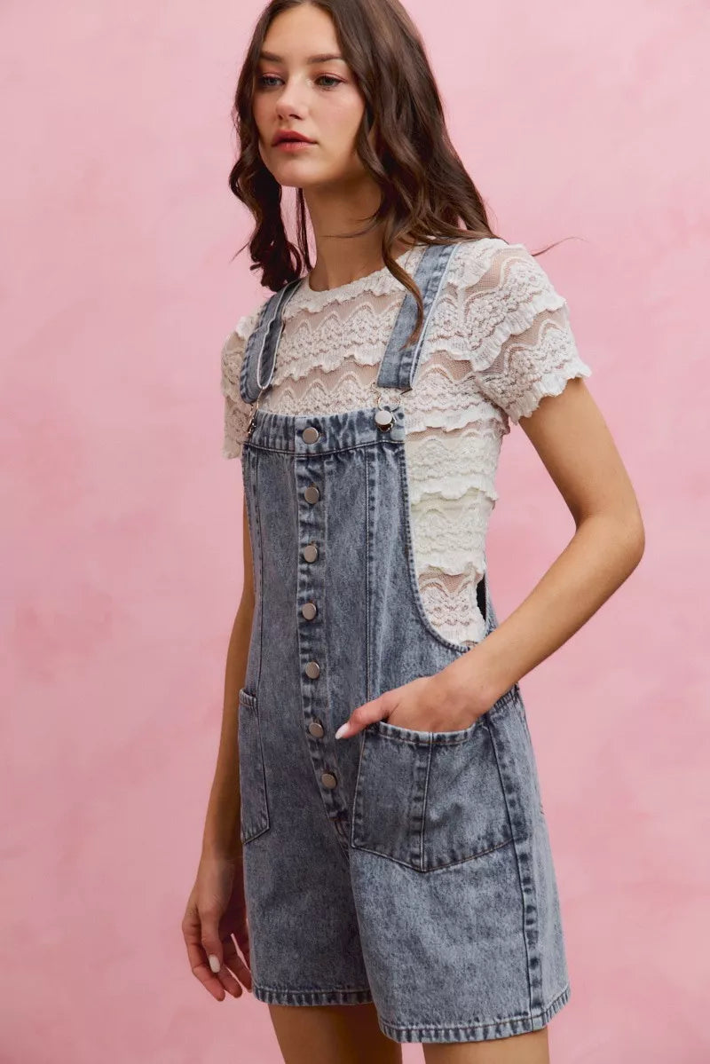 Casual acid washed denim romper detail