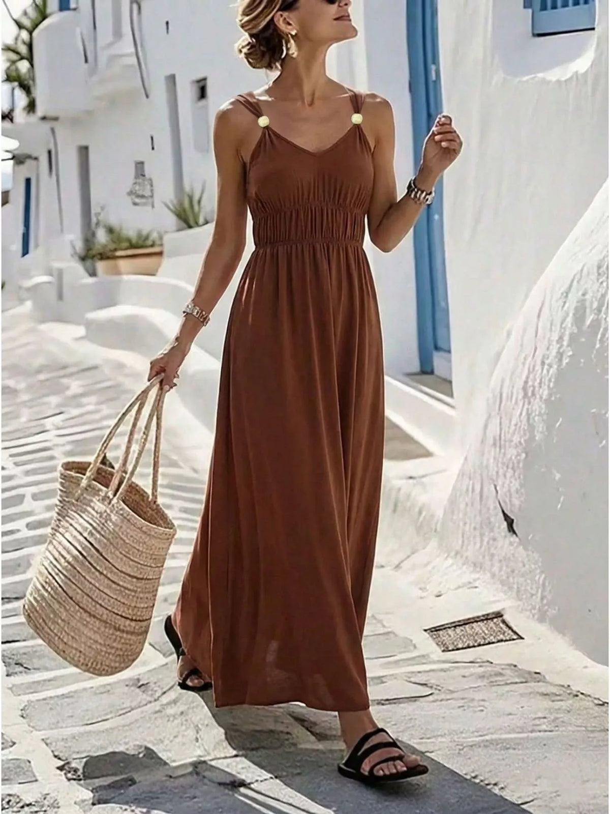 V neckline detail on the sleeveless maxi dress