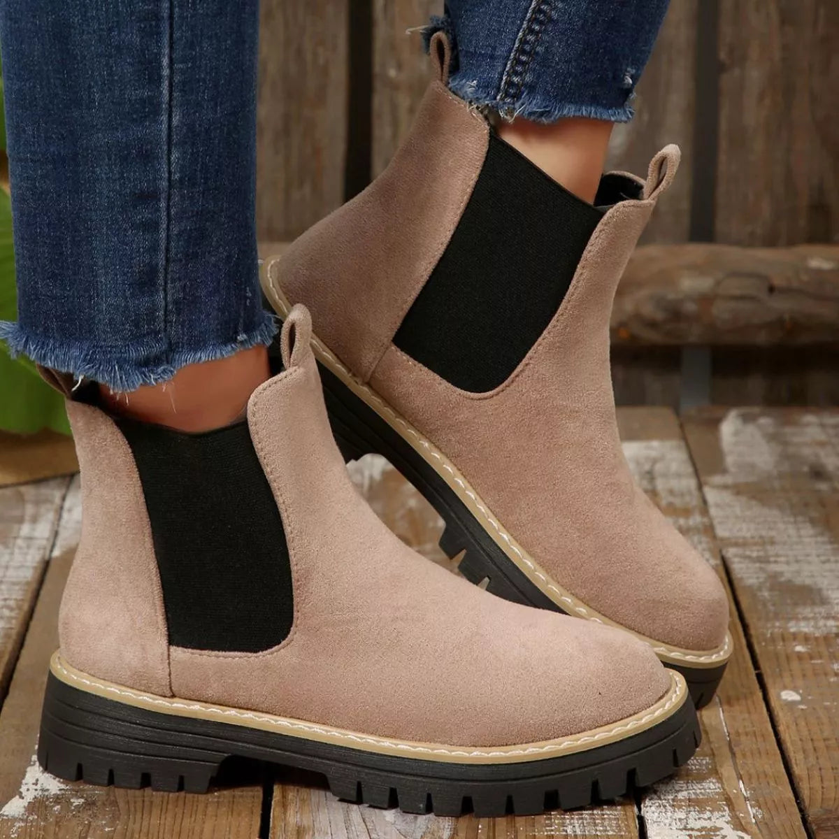 Round Toe Block Heel Boots in green