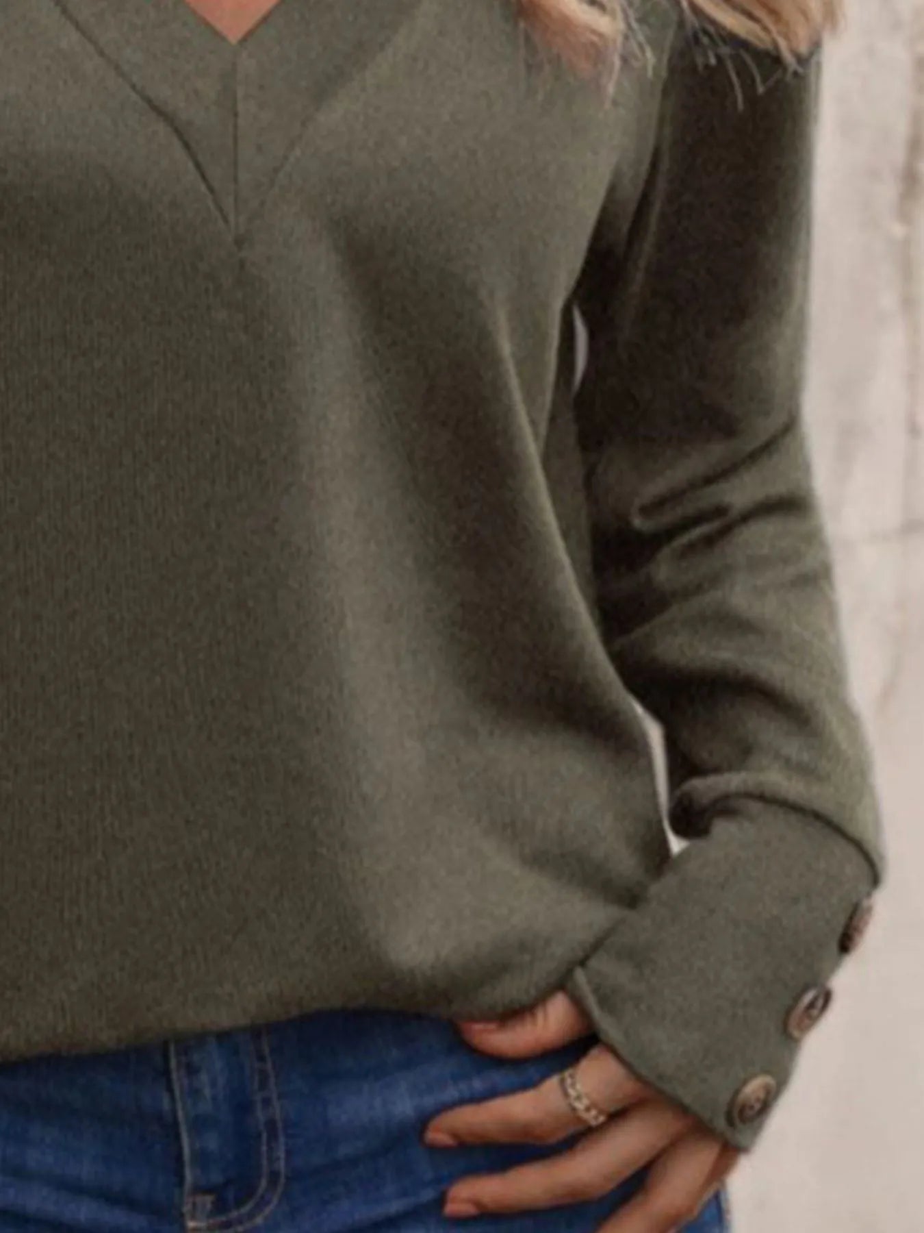 V-Neck Long Sleeve T-Shirt - Fashorio