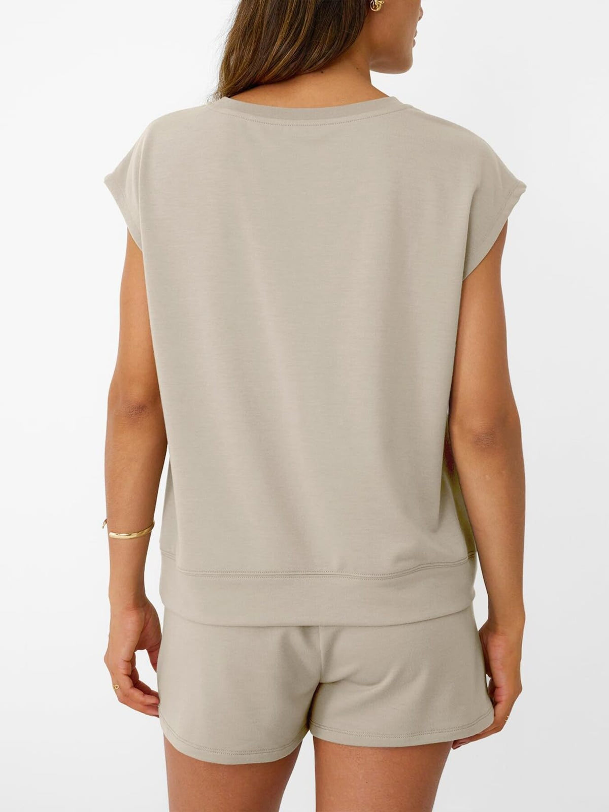 Drawstring shorts pocket detail