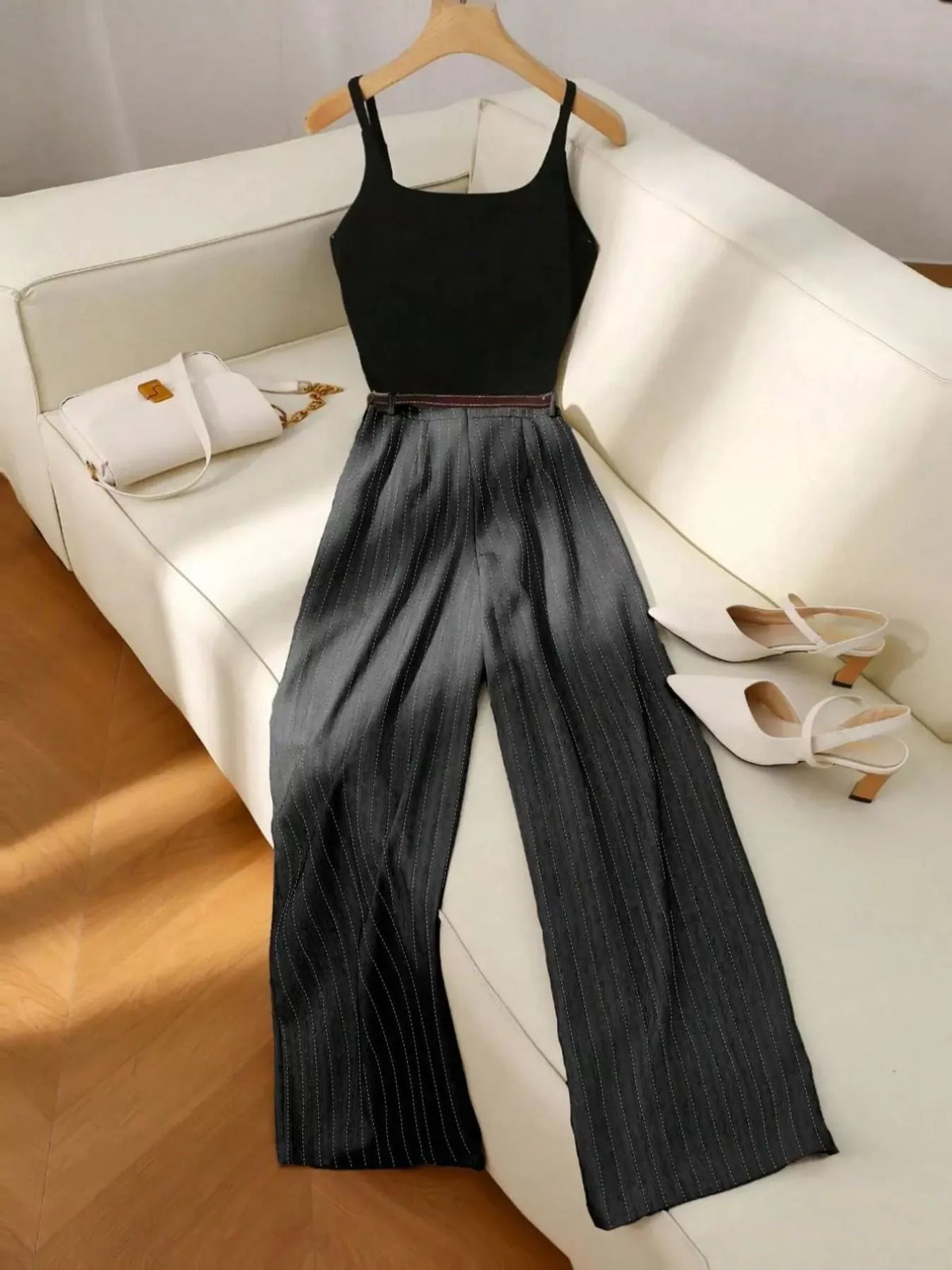 Minimalist pants set model view