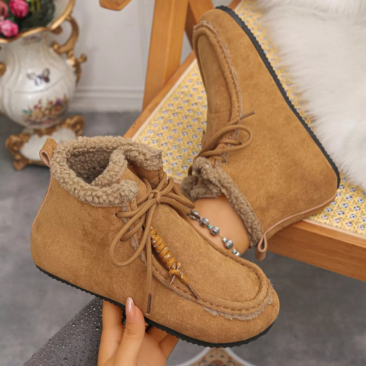Plush lined ankle boots heel detail
