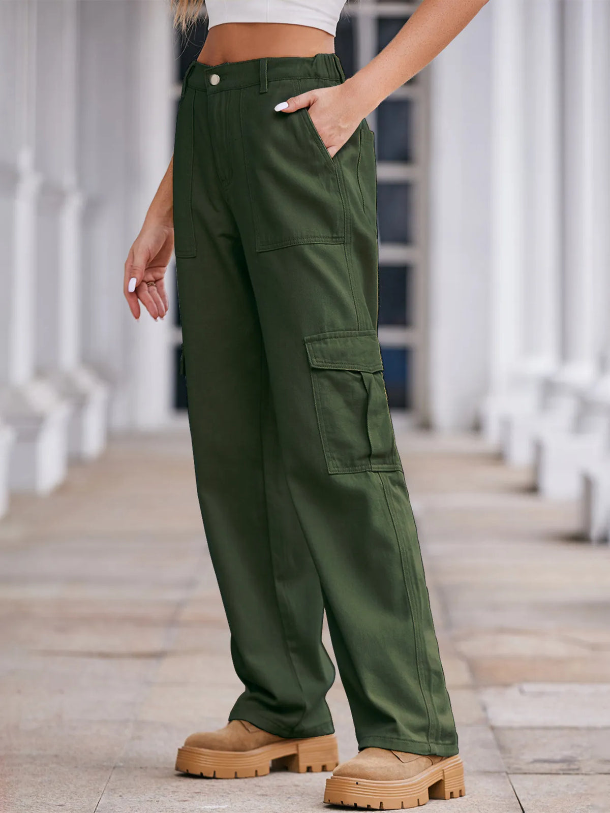 Cargo jeans waist detail
