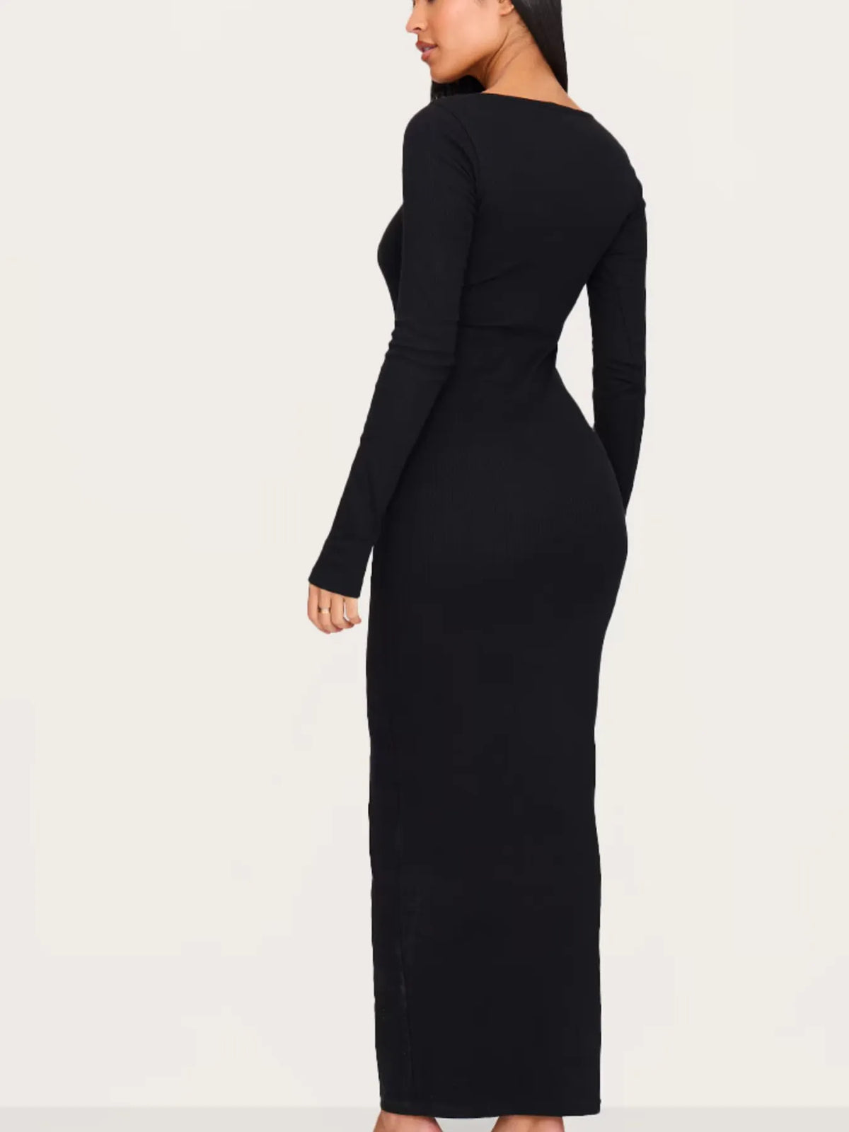 Long sleeve detail