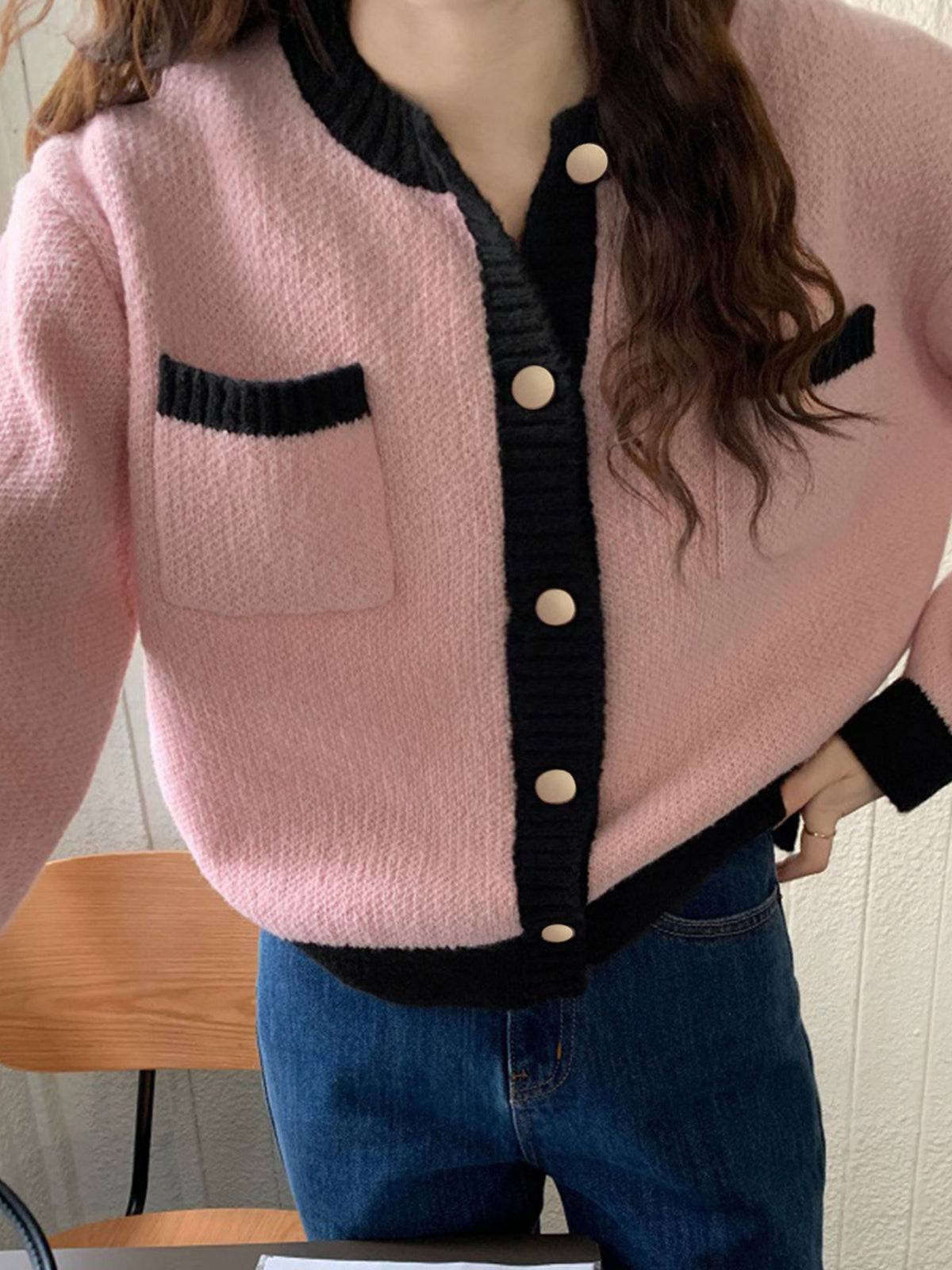 Contrast trim cardigan black tone