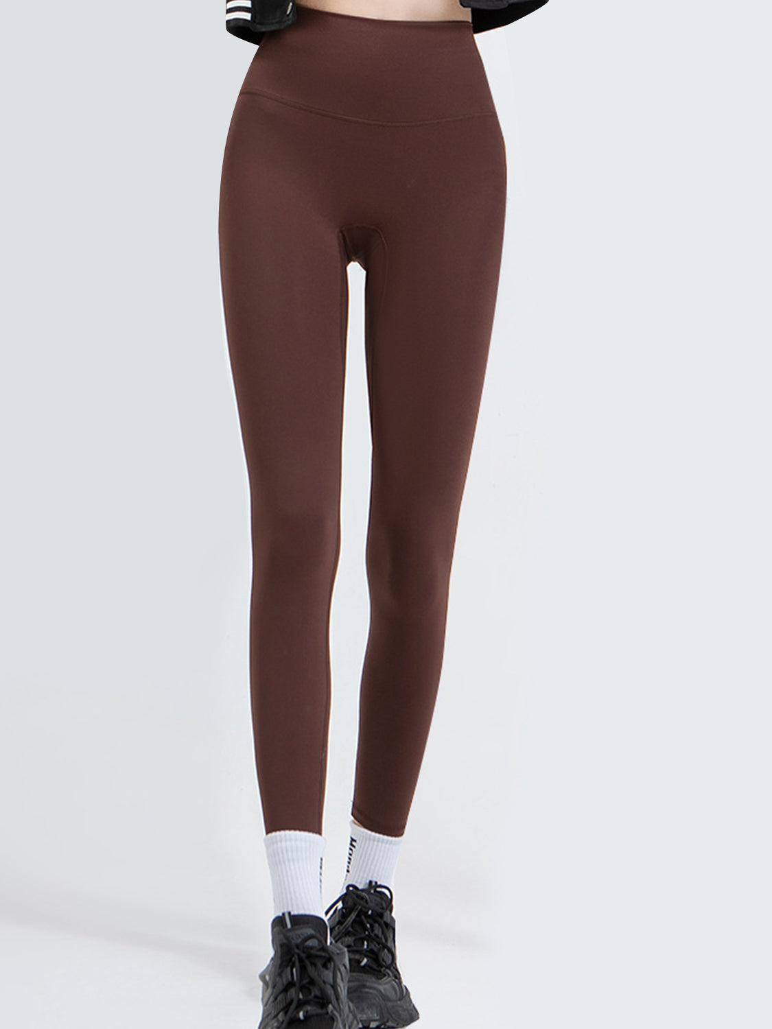 Sports leggings waistband detail