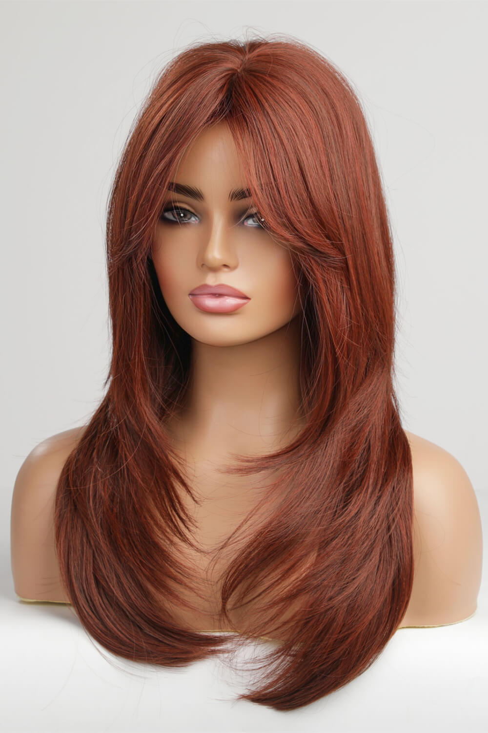 Red wavy wig parting detail