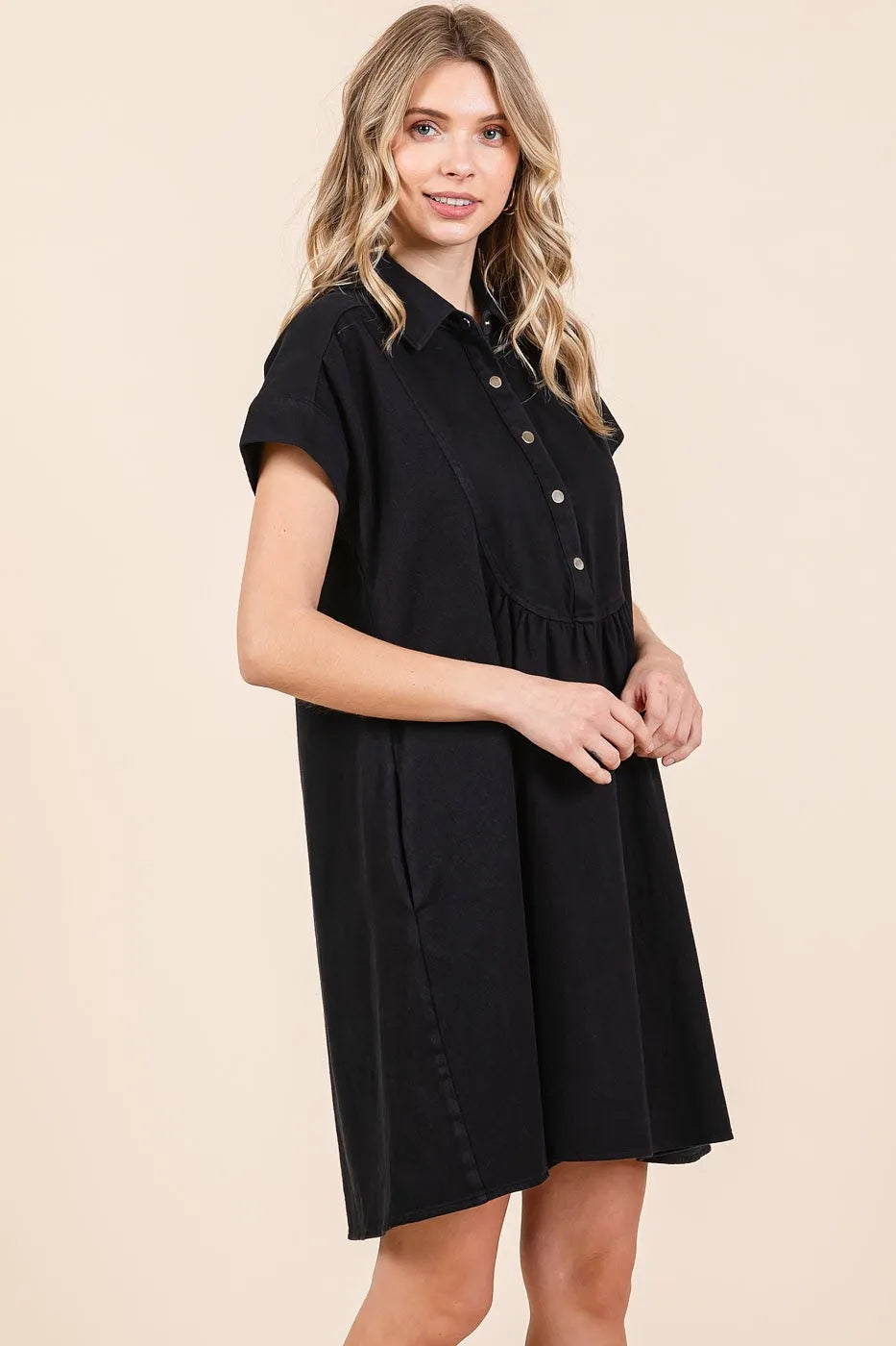 Twill Short Sleeve Collared Mini Dress detail
